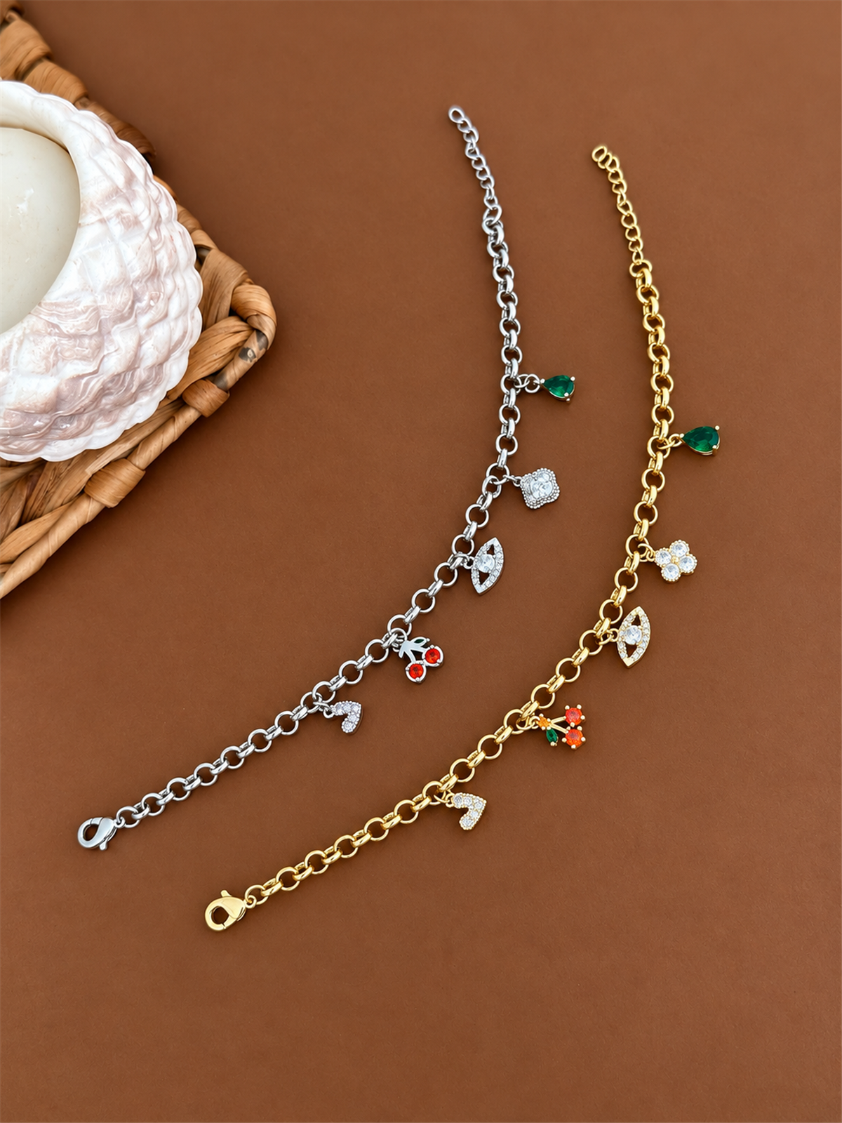 Çelik Charm Bileklik