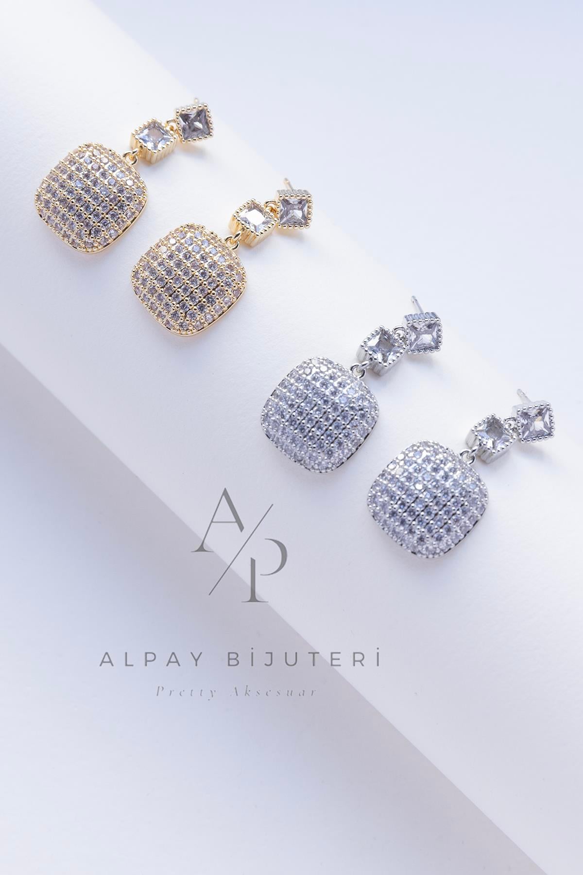 Zirkon Kare Tasarım Sallantılı Küpe