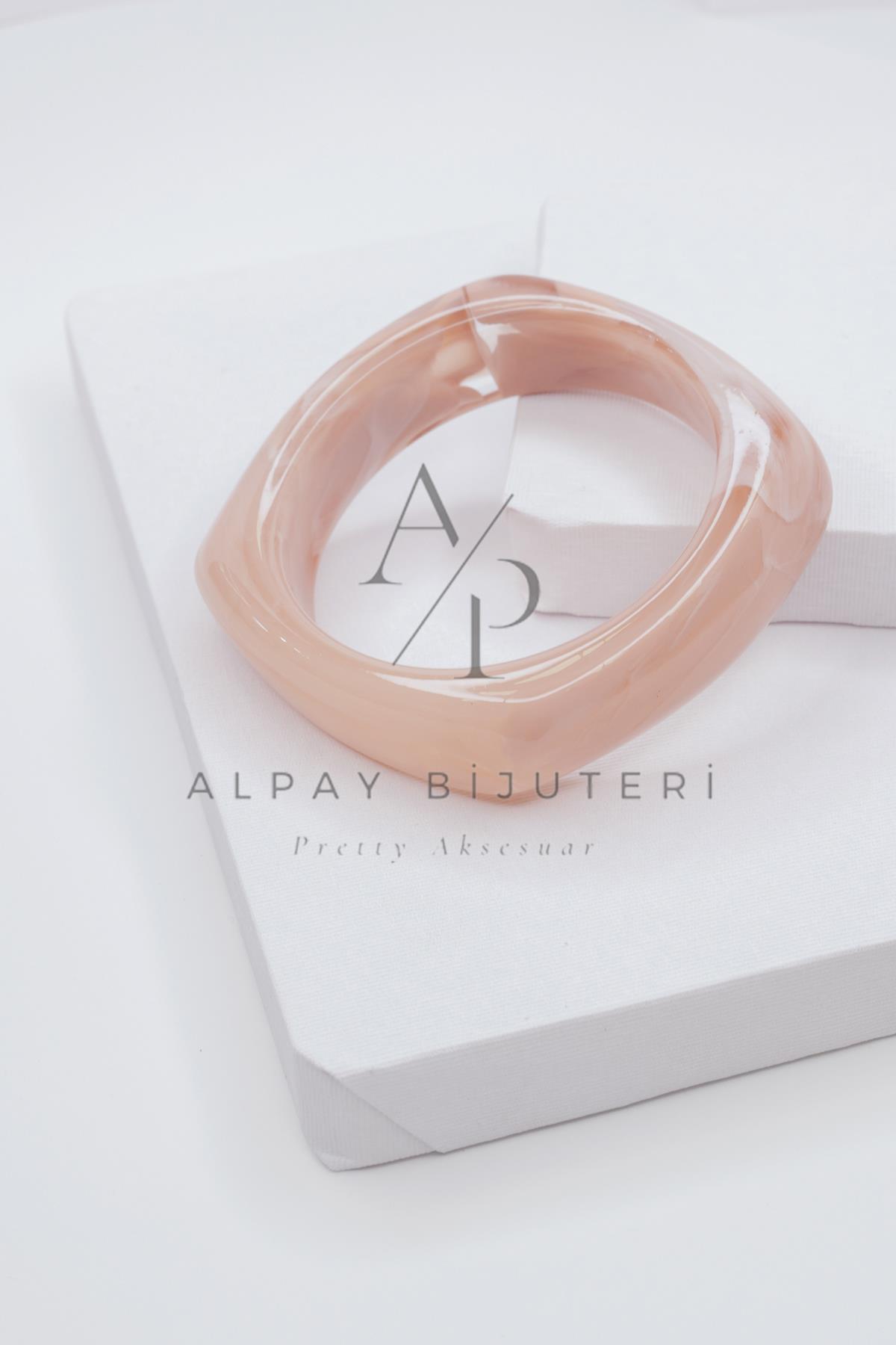 Şık Tasarım Bilezik