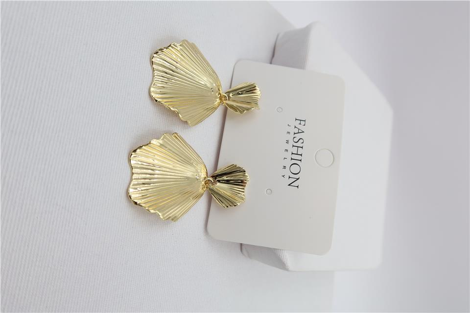 Marka Model Gold Küpe