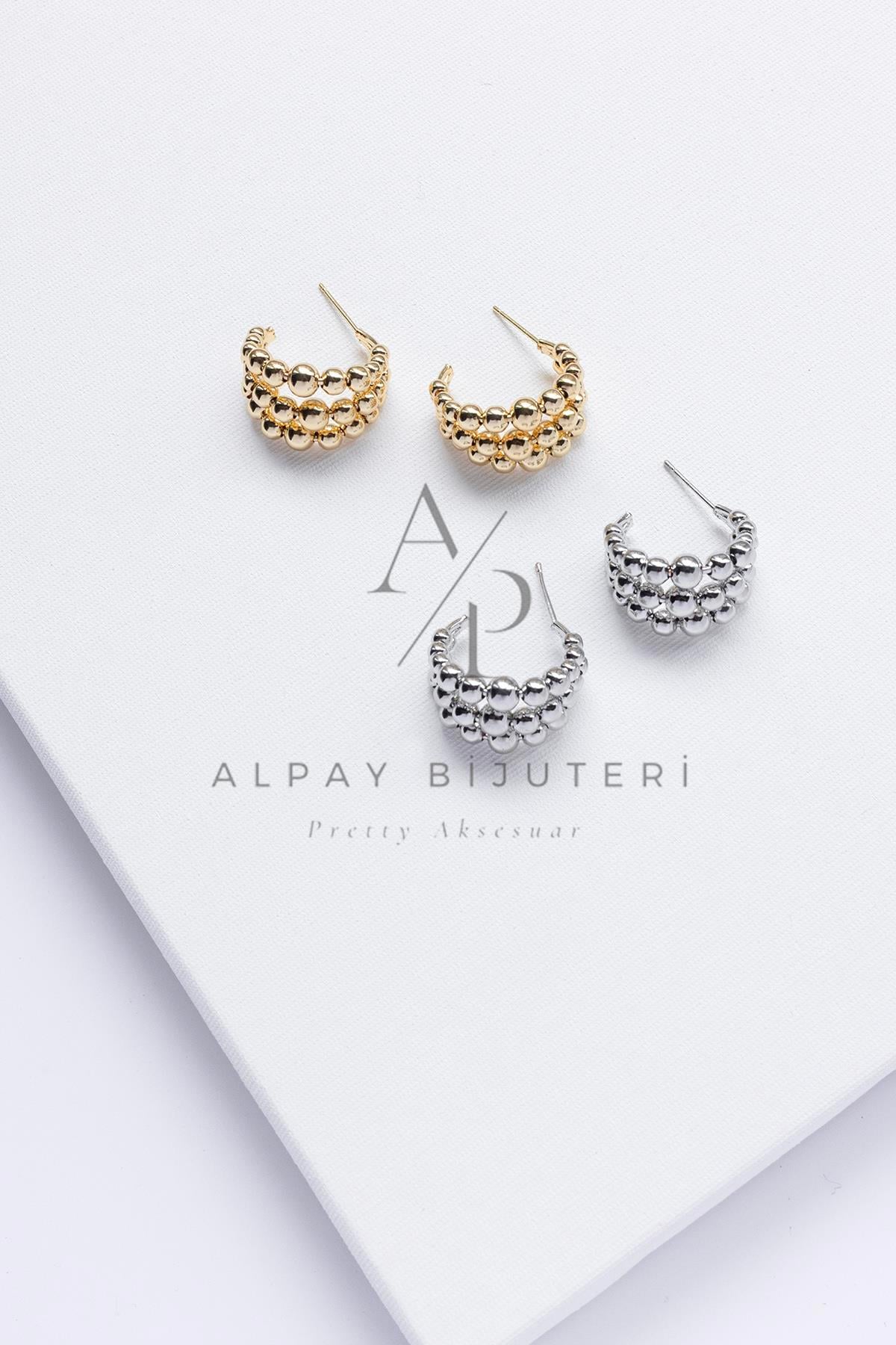 Şık Tasarım Yarım Halka Küpe 