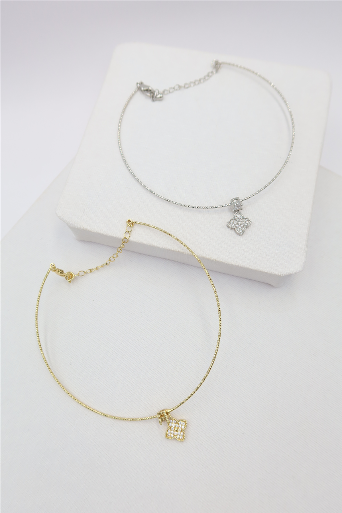 Charm Detaylı Çelik Misinalı Halhal