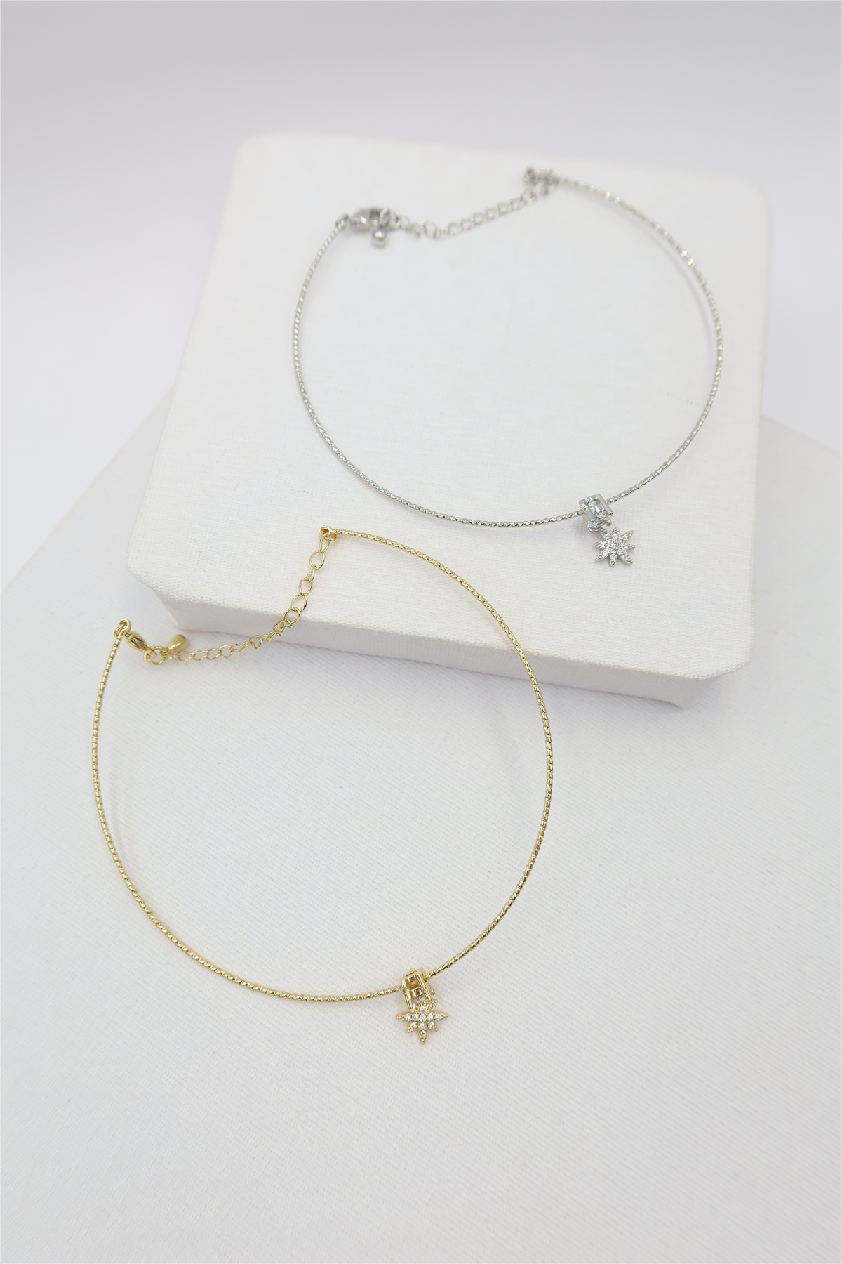 Charm Detaylı Çelik Misinalı Halhal