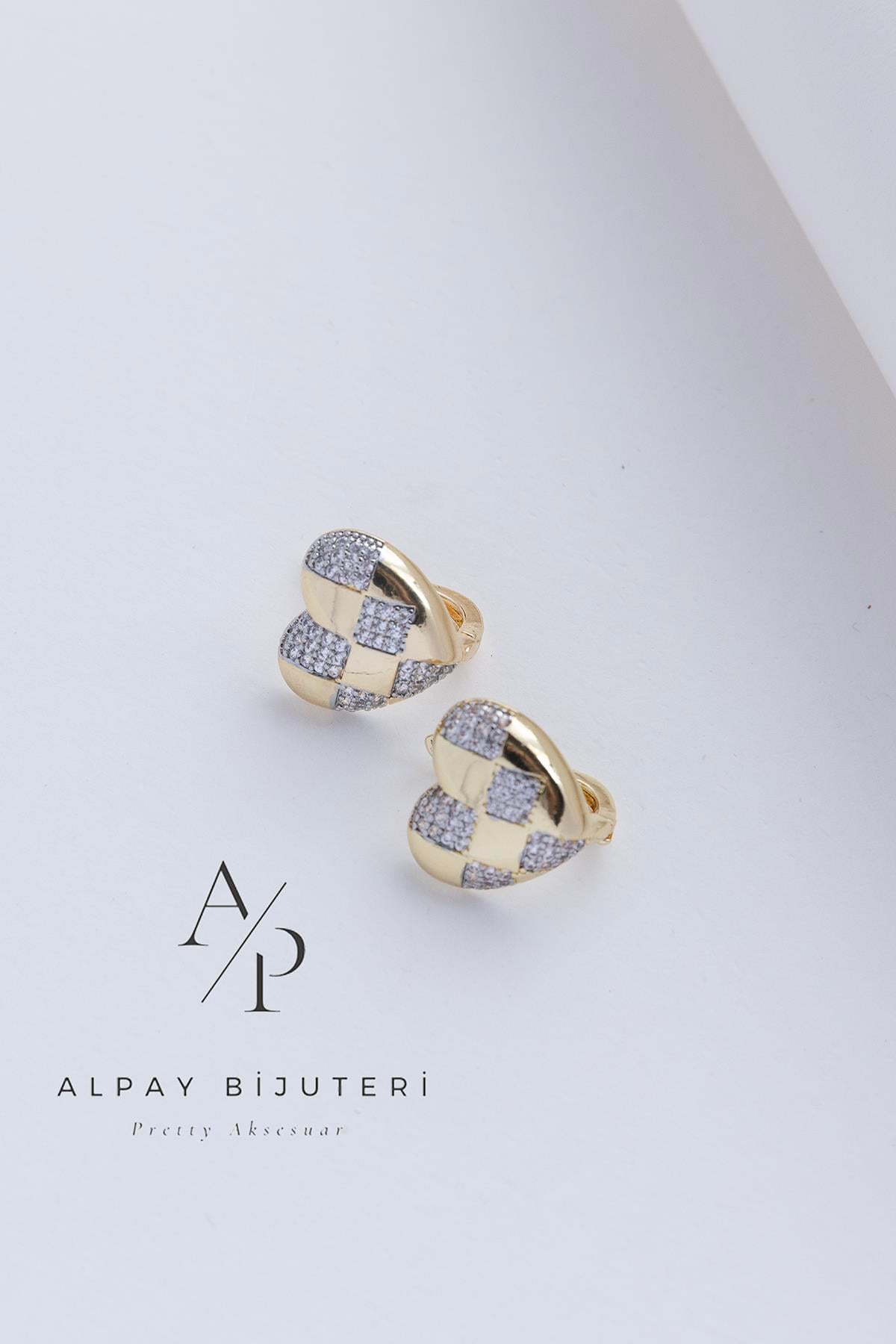 Zirkon Kalp Model Küpe