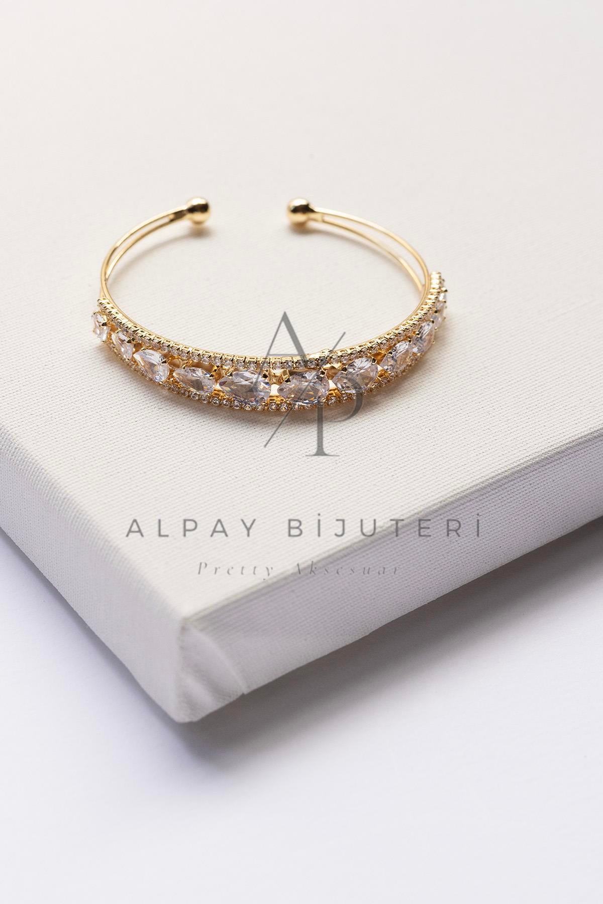 Şık Tasarım Kelepçe Bileklik