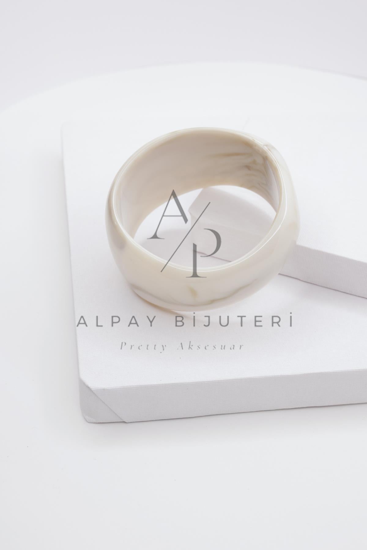 Şık Tasarım Bilezik