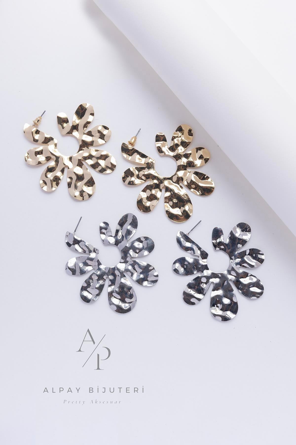 Şık Tasarım Çiçek Küpe