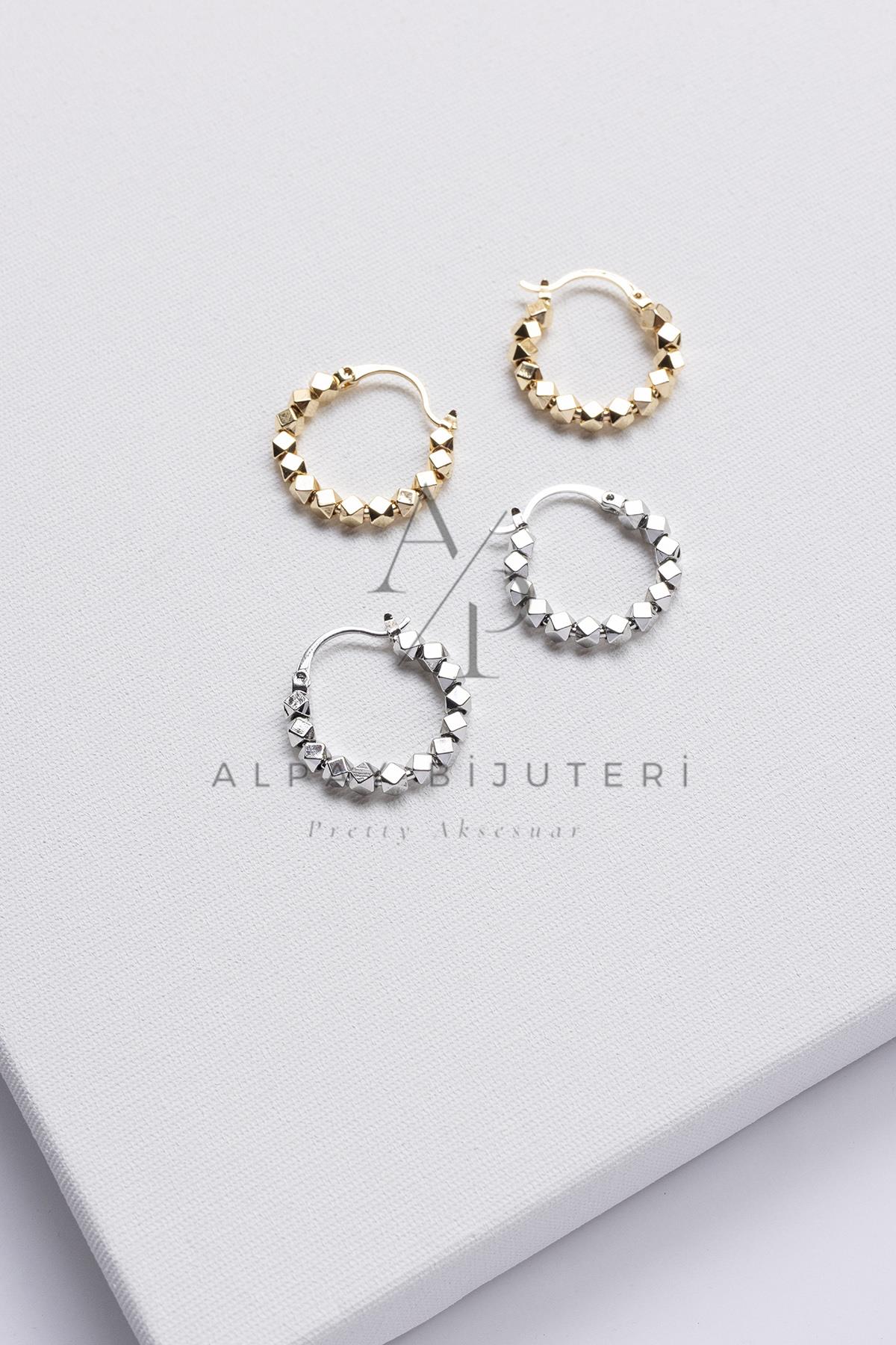 Şık Tasarım Halka Küpe