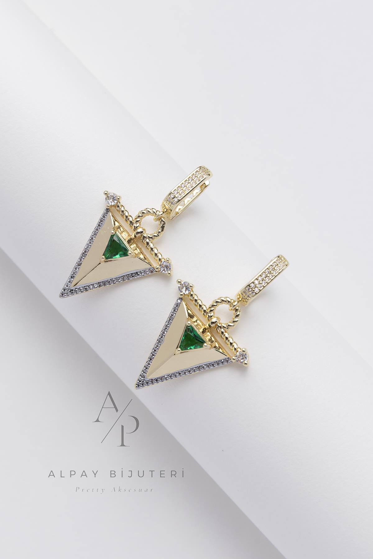 Zirkon Yeşil Taşlı Şık Küpe