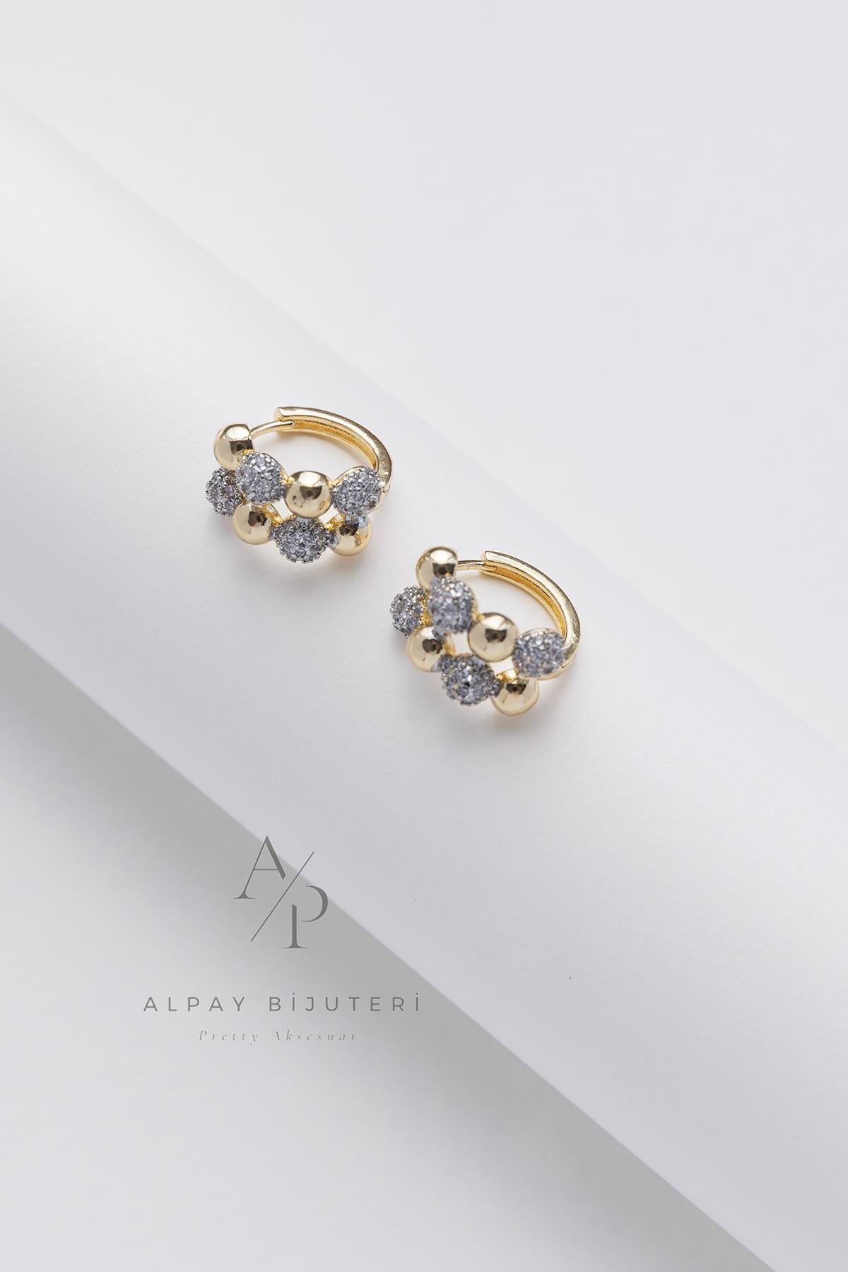 Zirkon Taşlı Model Küpe