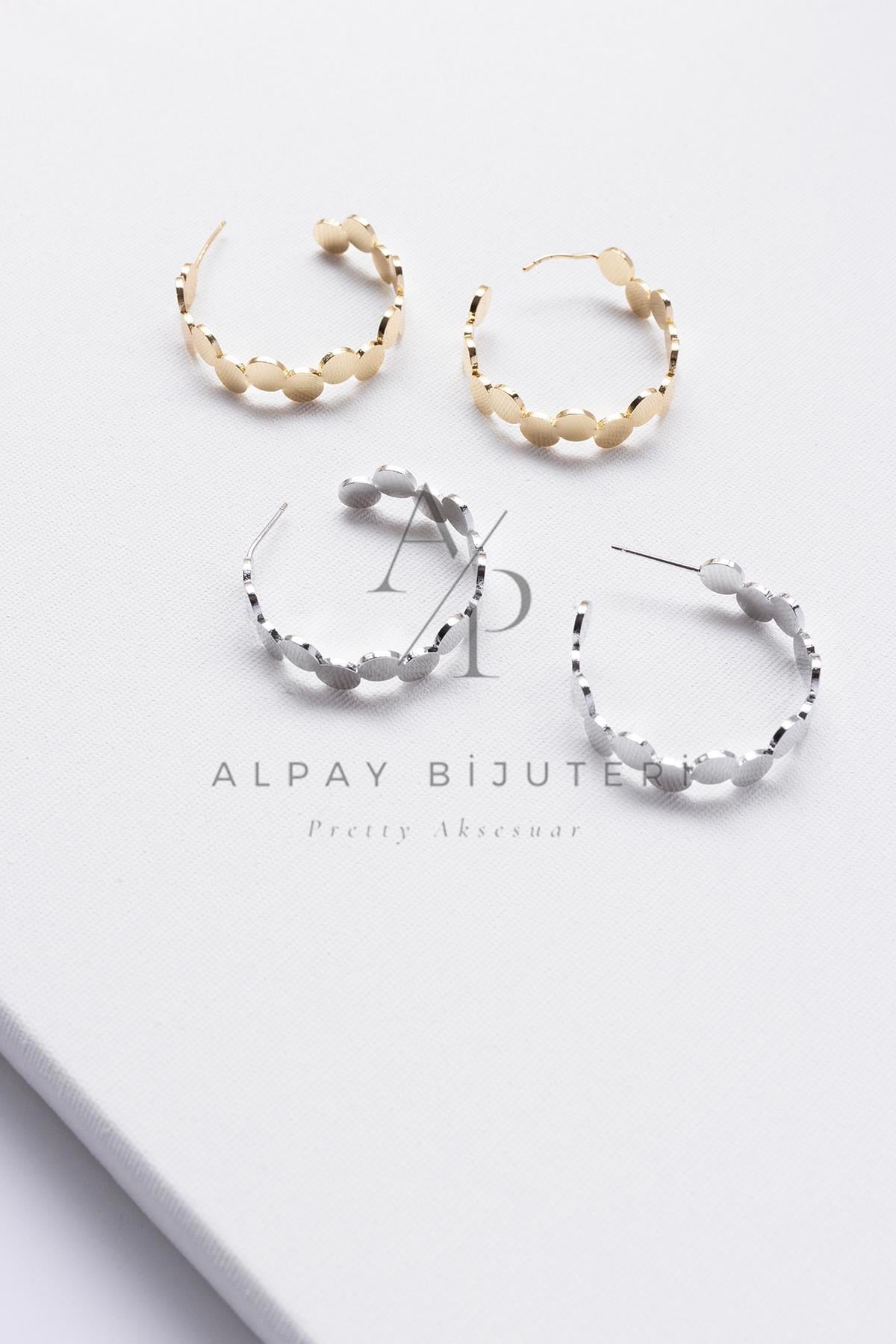 Şık Tasarım Halka Küpe 