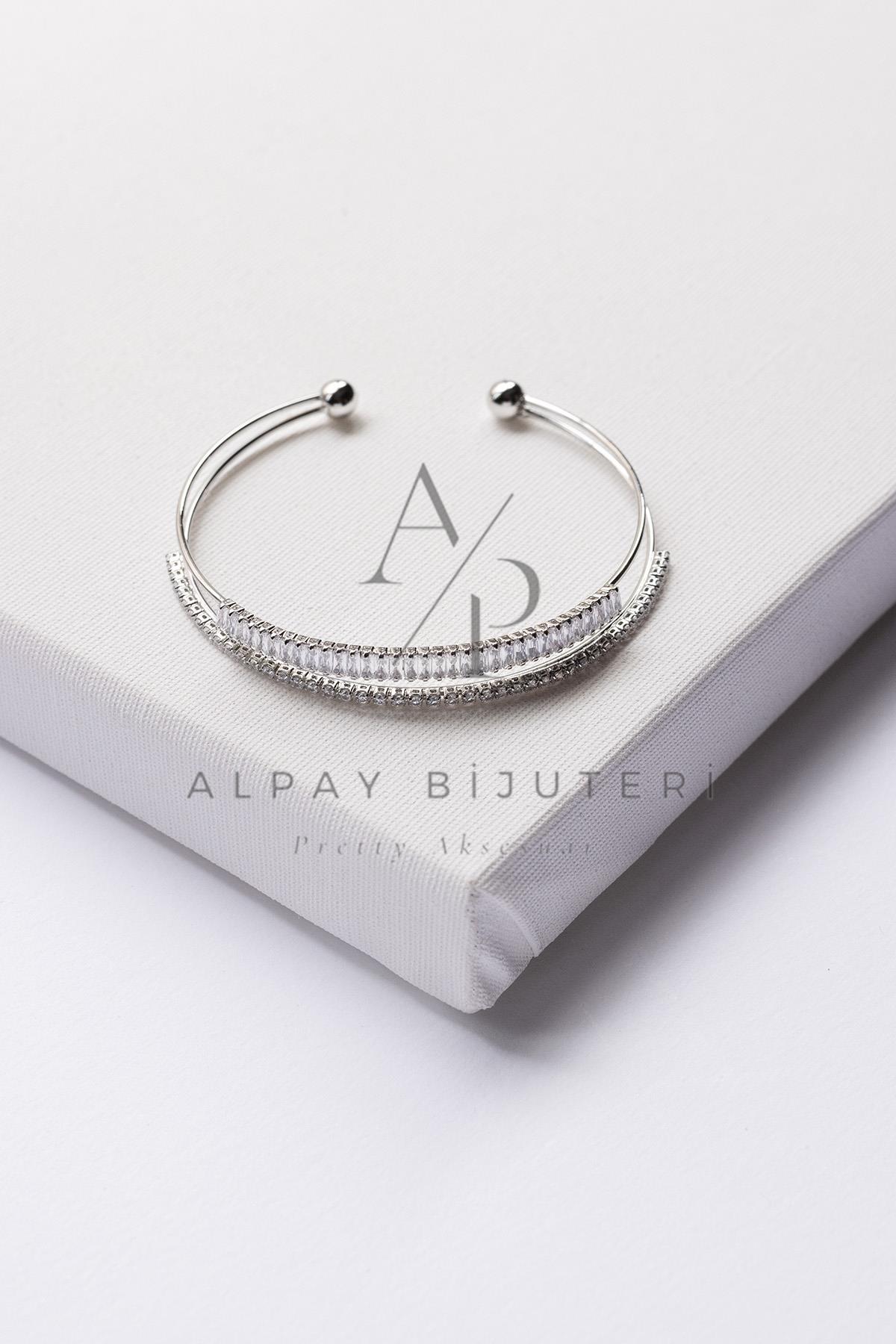 Şık Tasarım Kelepçe Bileklik