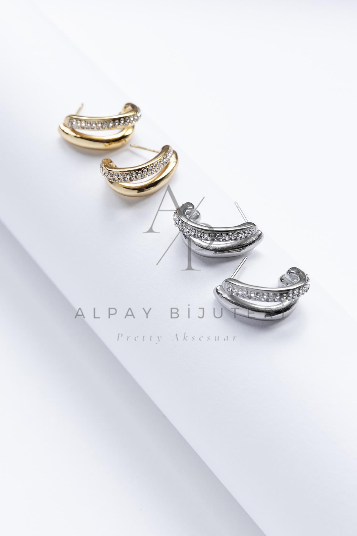 Şık Tasarım Küpe