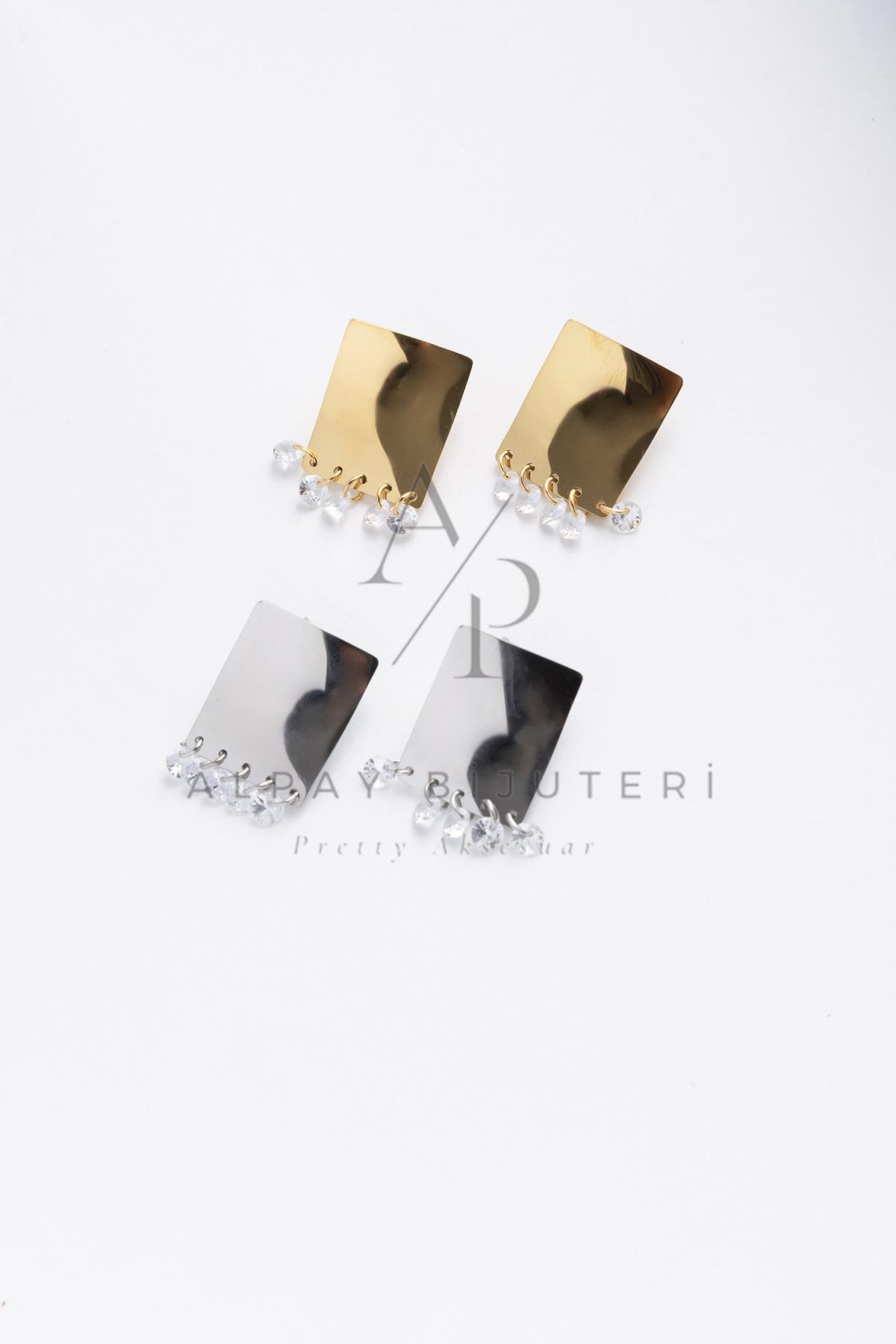 Şık Tasarım Küpe