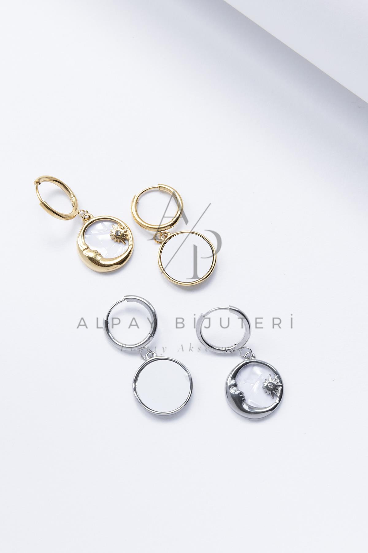 Şık Tasarım Küpe