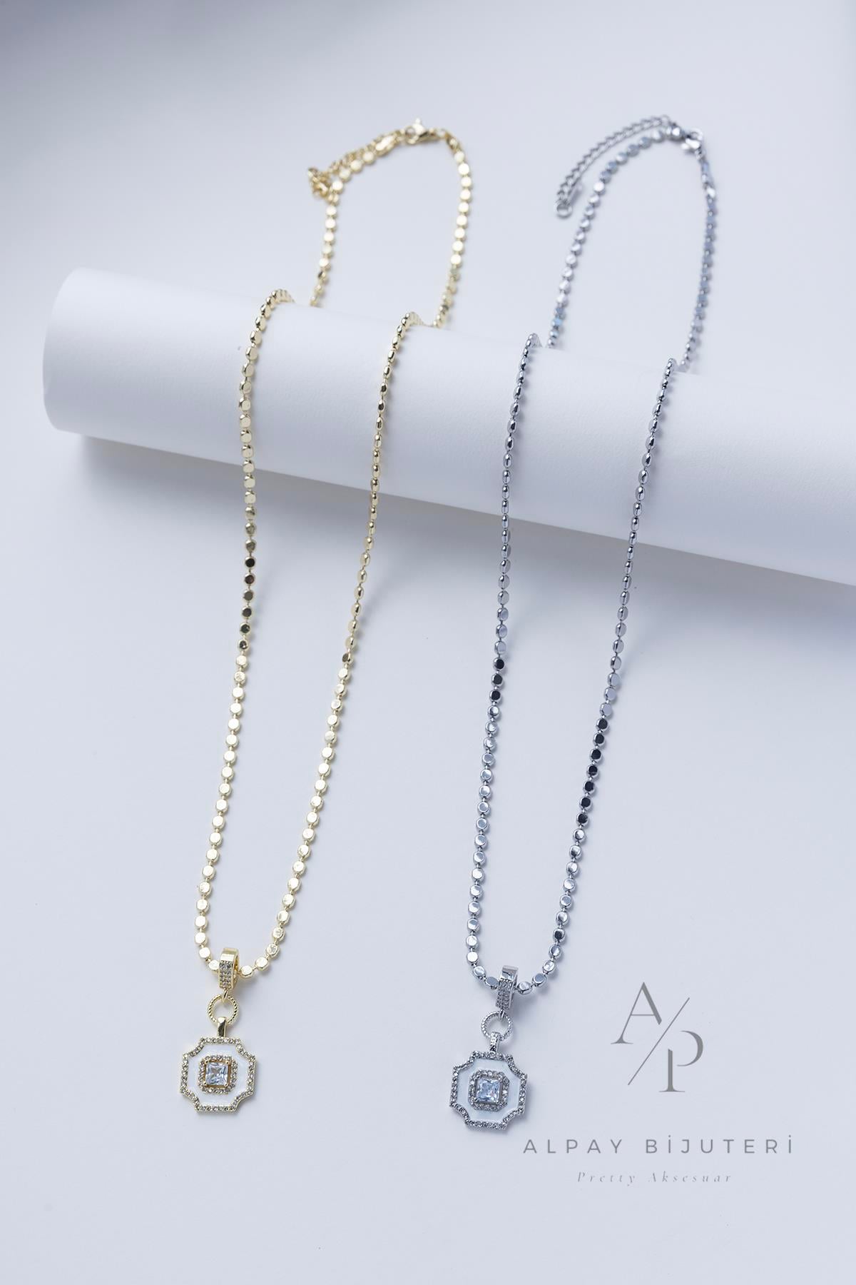 Beyaz Taş Model Çelik Kolye