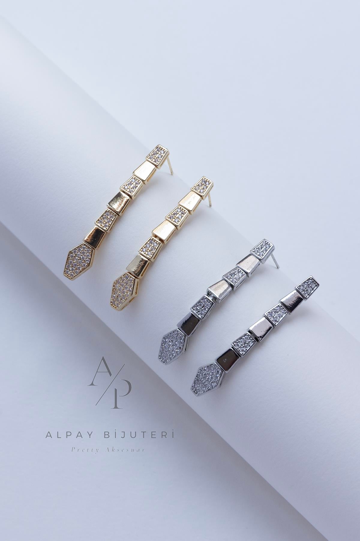 Zirkon Sallantılı Model Küpe