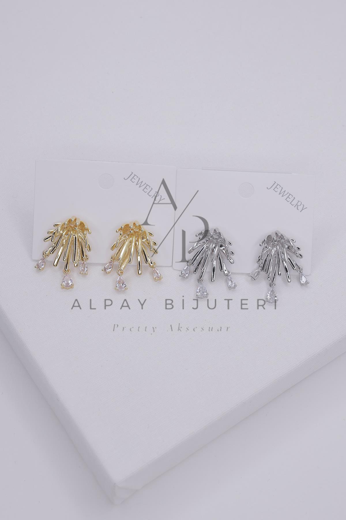 Şık Tasarım Küpe