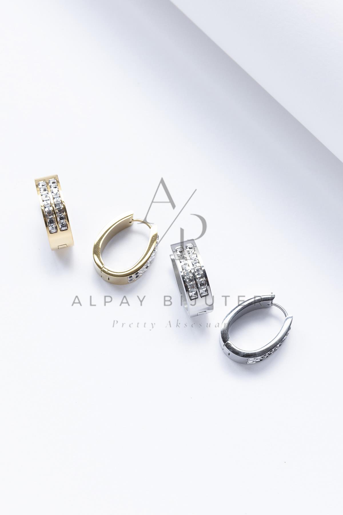 Şık Tasarım Küpe