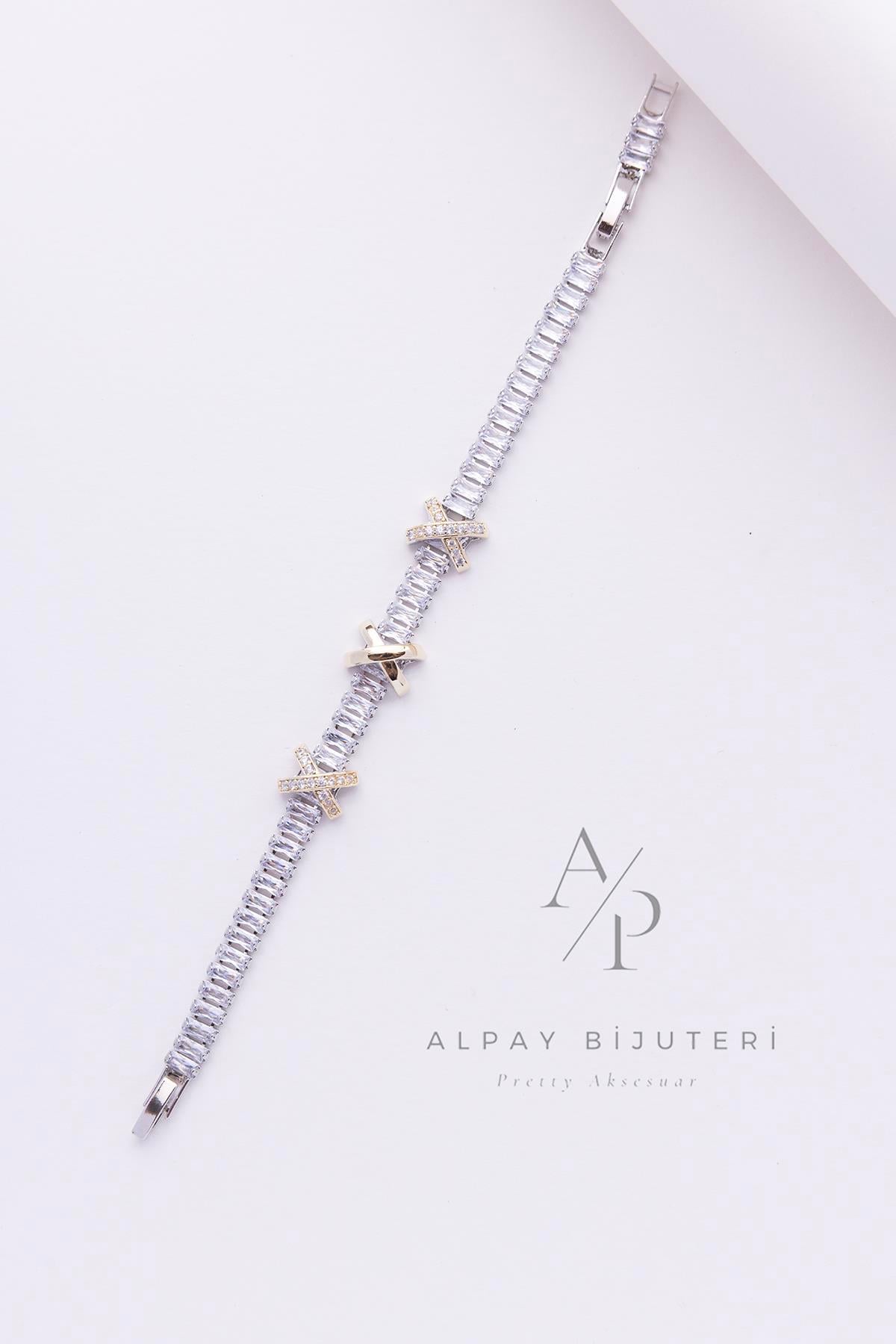 VIP Zirkon Su Yolu X Gold Bileklik