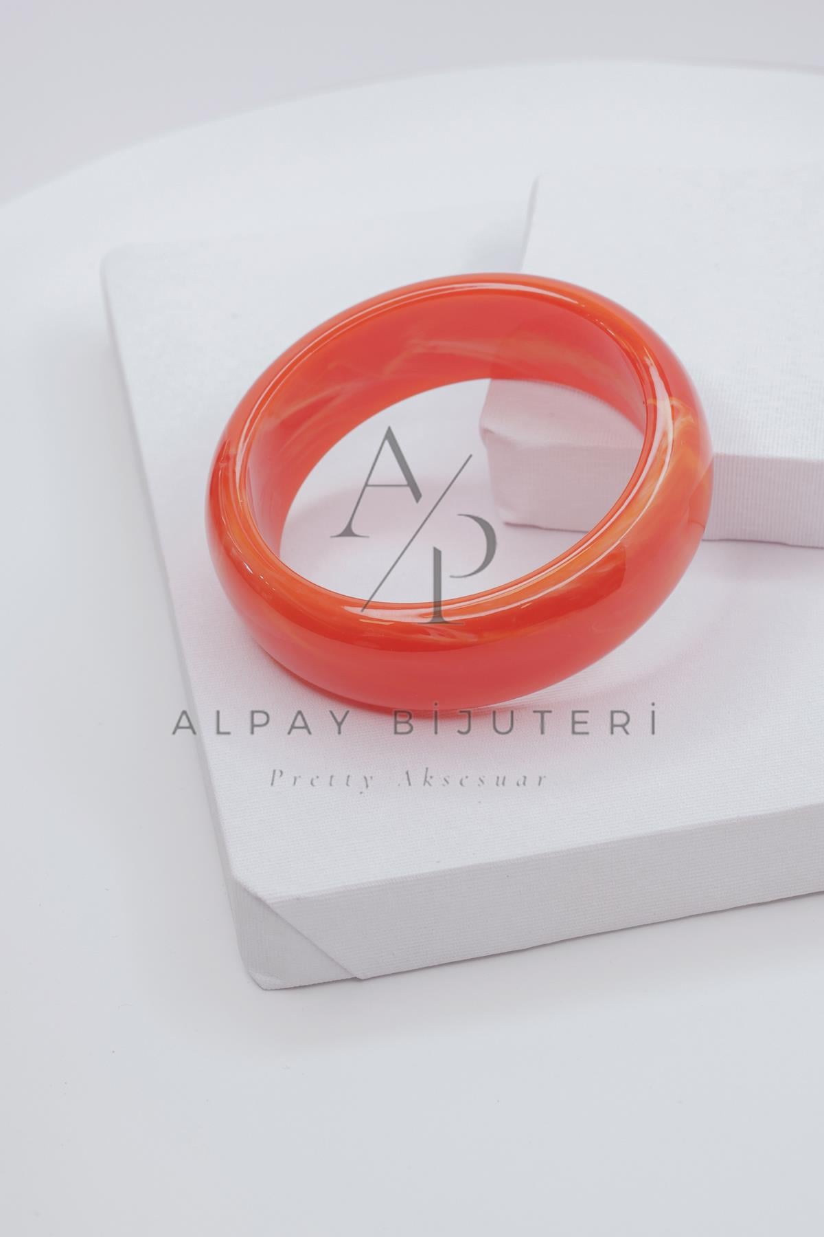 Şık Tasarım Bilezik