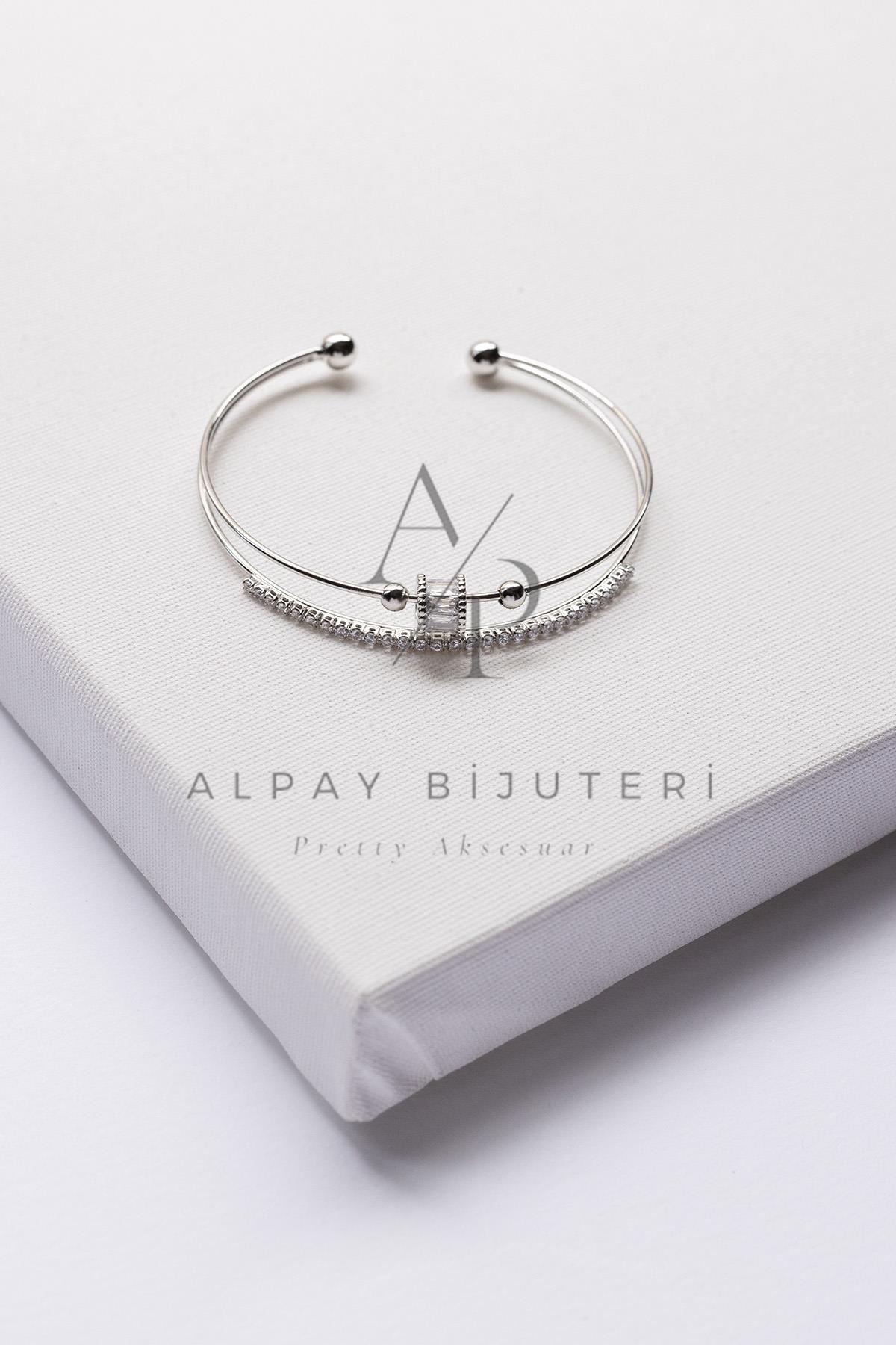 Şık Tasarım Kelepçe Bileklik