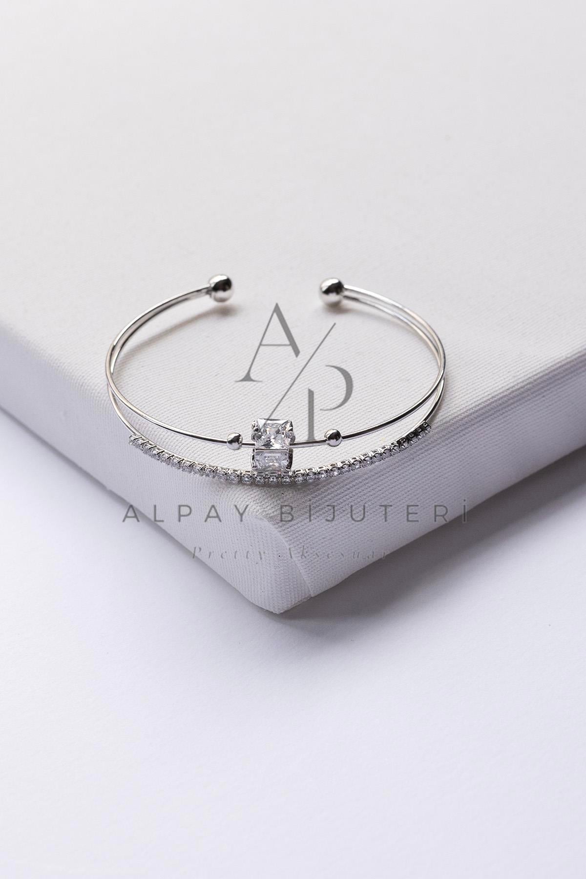 Şık Tasarım Kelepçe Bileklik