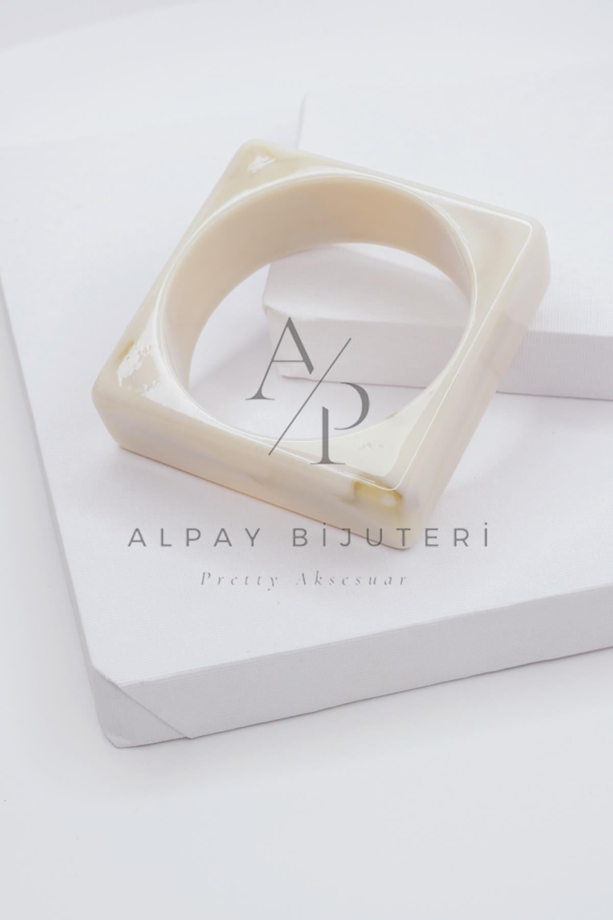 Şık Tasarım Bilezik