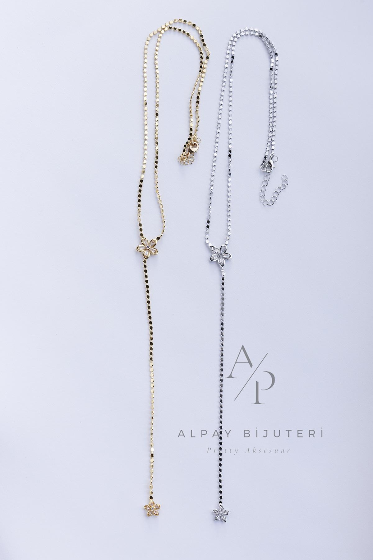 VIP Çiçek Detay Y Model Kolye