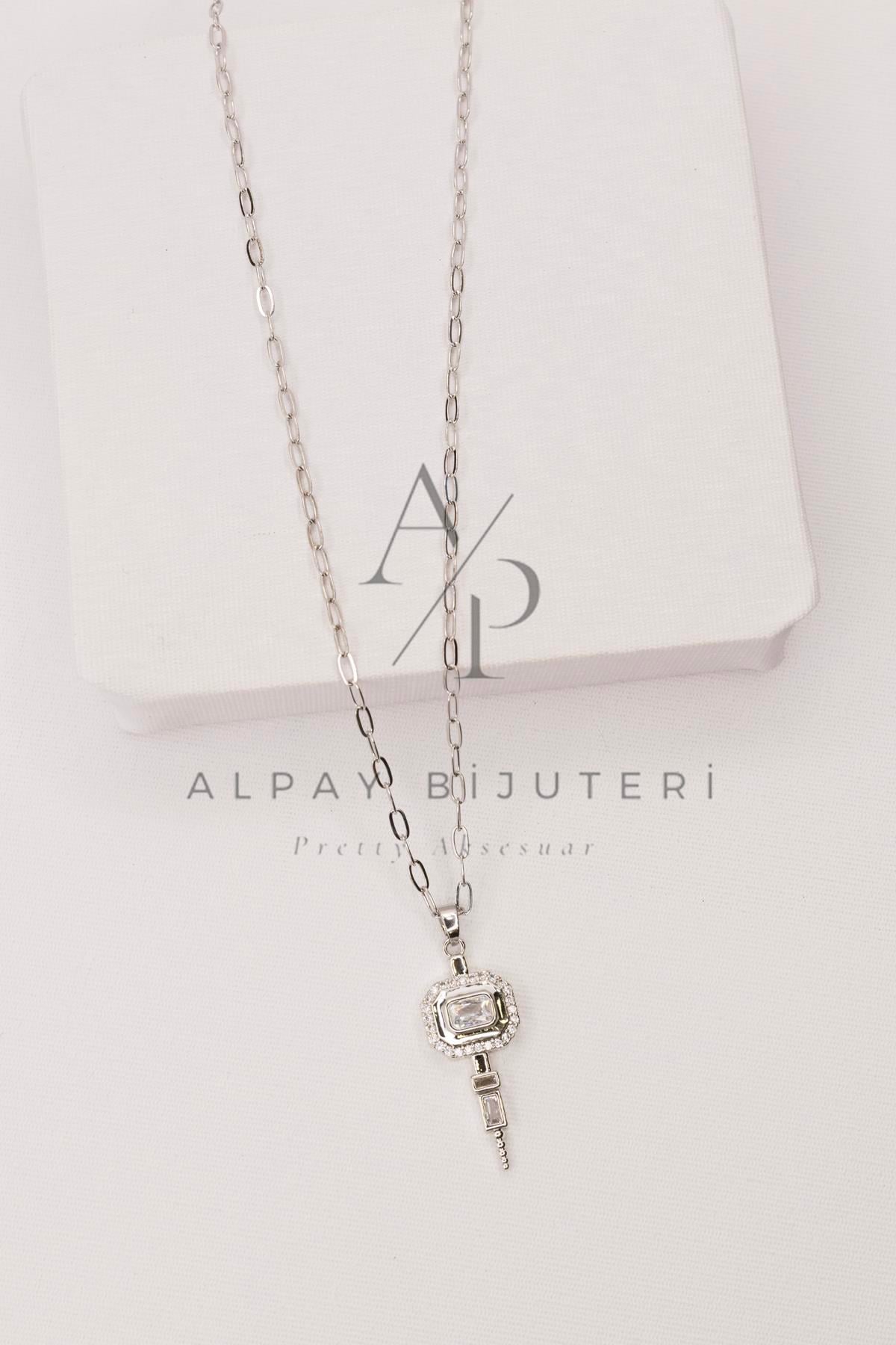 VIP Şık Tasarım Kolye