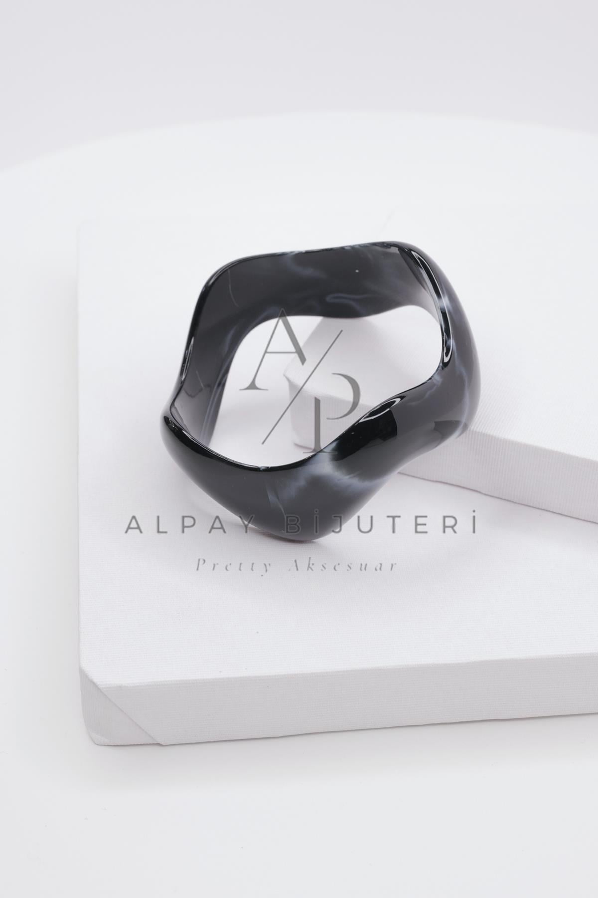 Şık Tasarım Bilezik