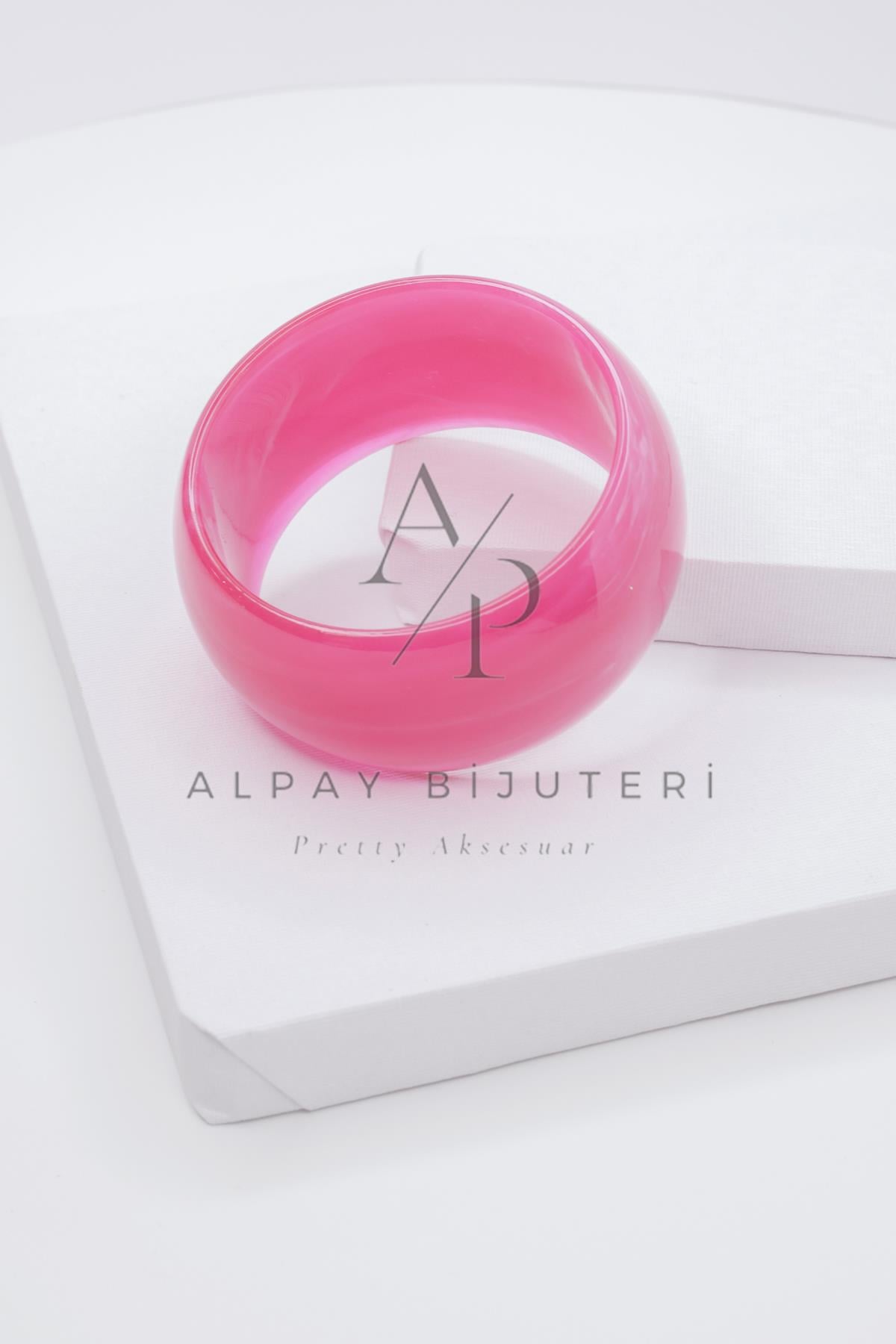 Şık Tasarım Bilezik