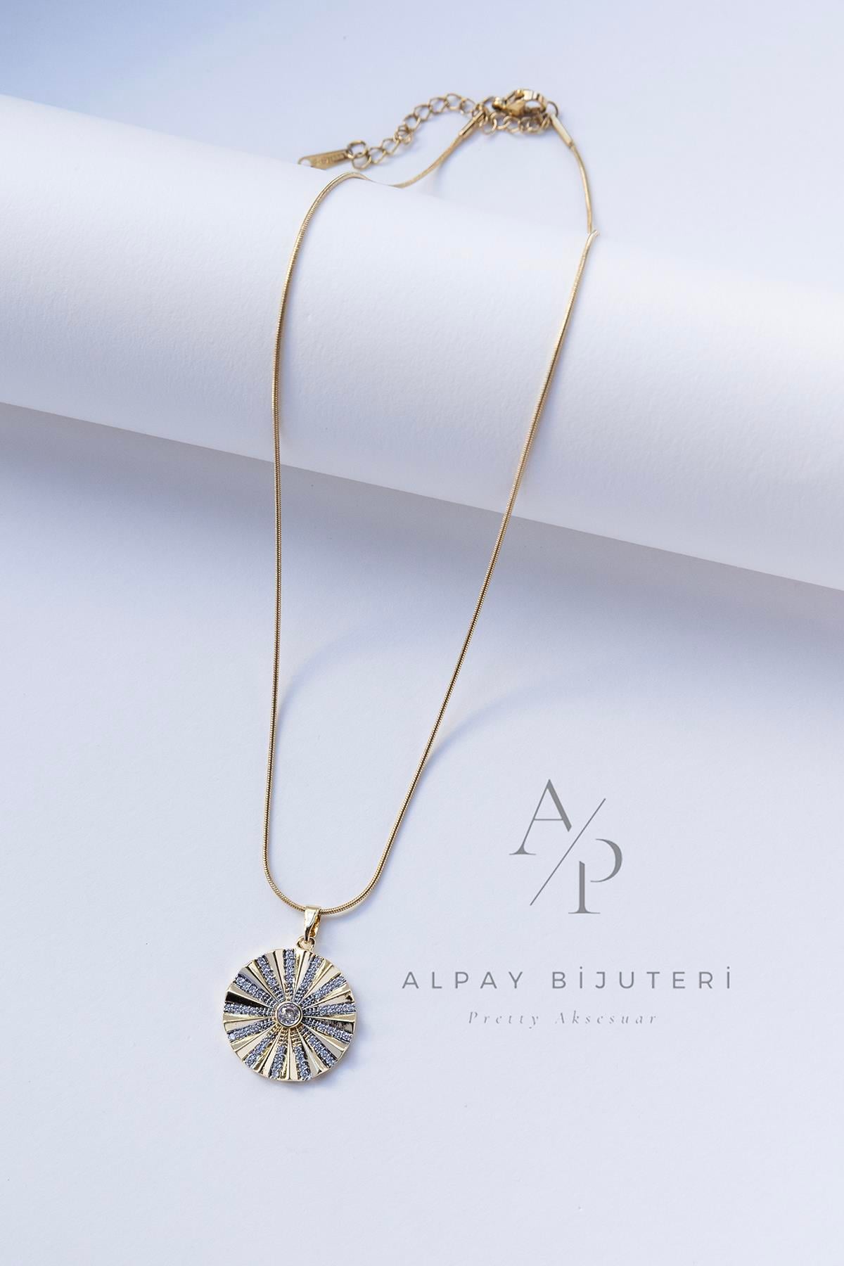 Yuvarlak Sembol Çelik Kolye