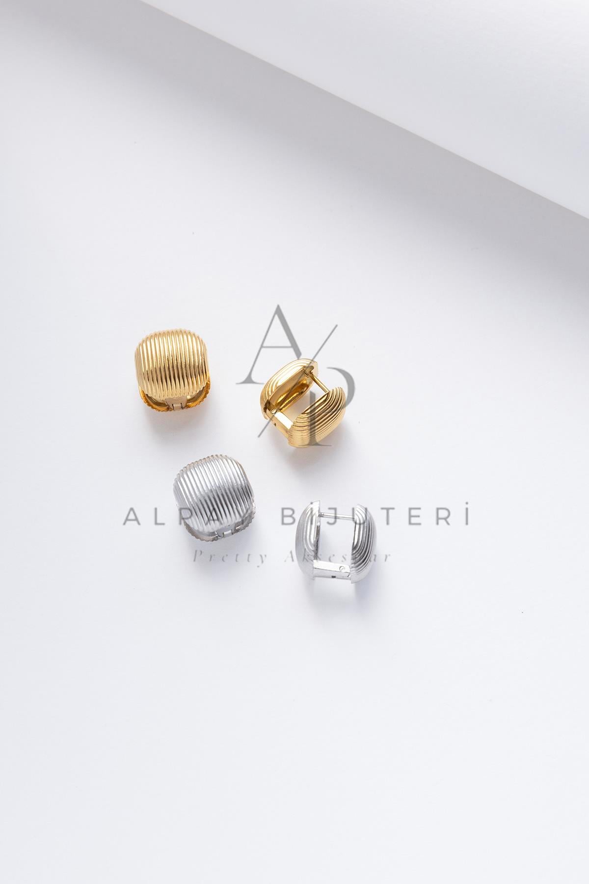 Şık Tasarım Küpe