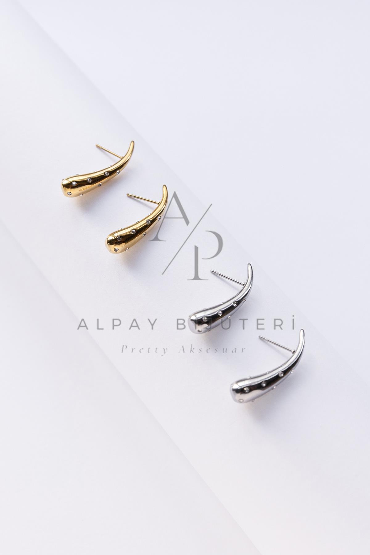 Şık Tasarım Küpe