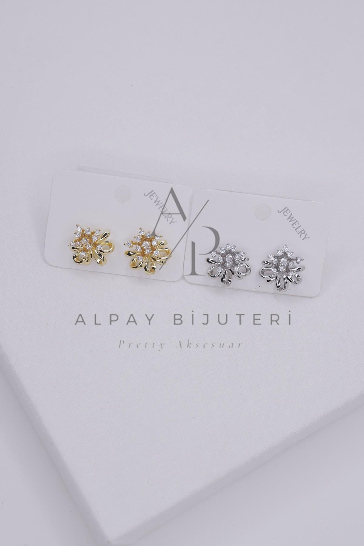 Şık Tasarım Küpe