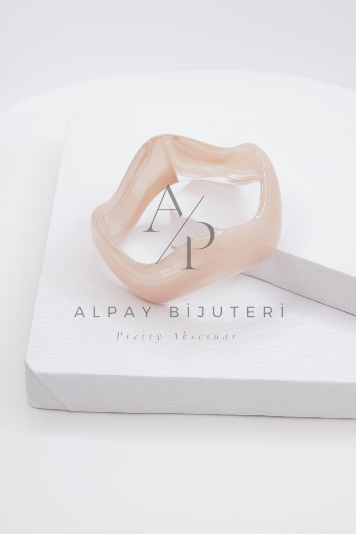 Şık Tasarım Bilezik