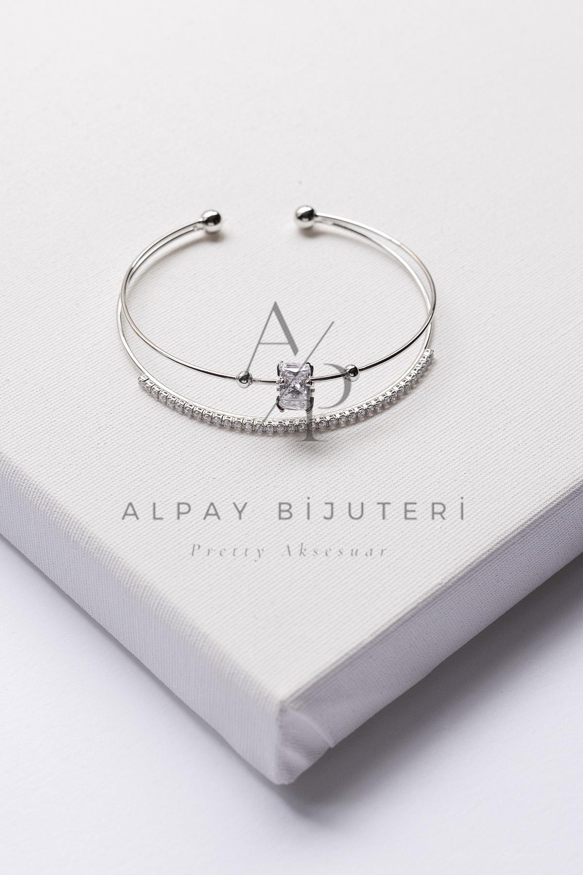 Şık Tasarım Kelepçe Bileklik