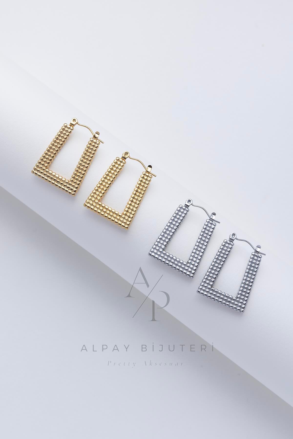 Nokta Detay Çelik Küpe