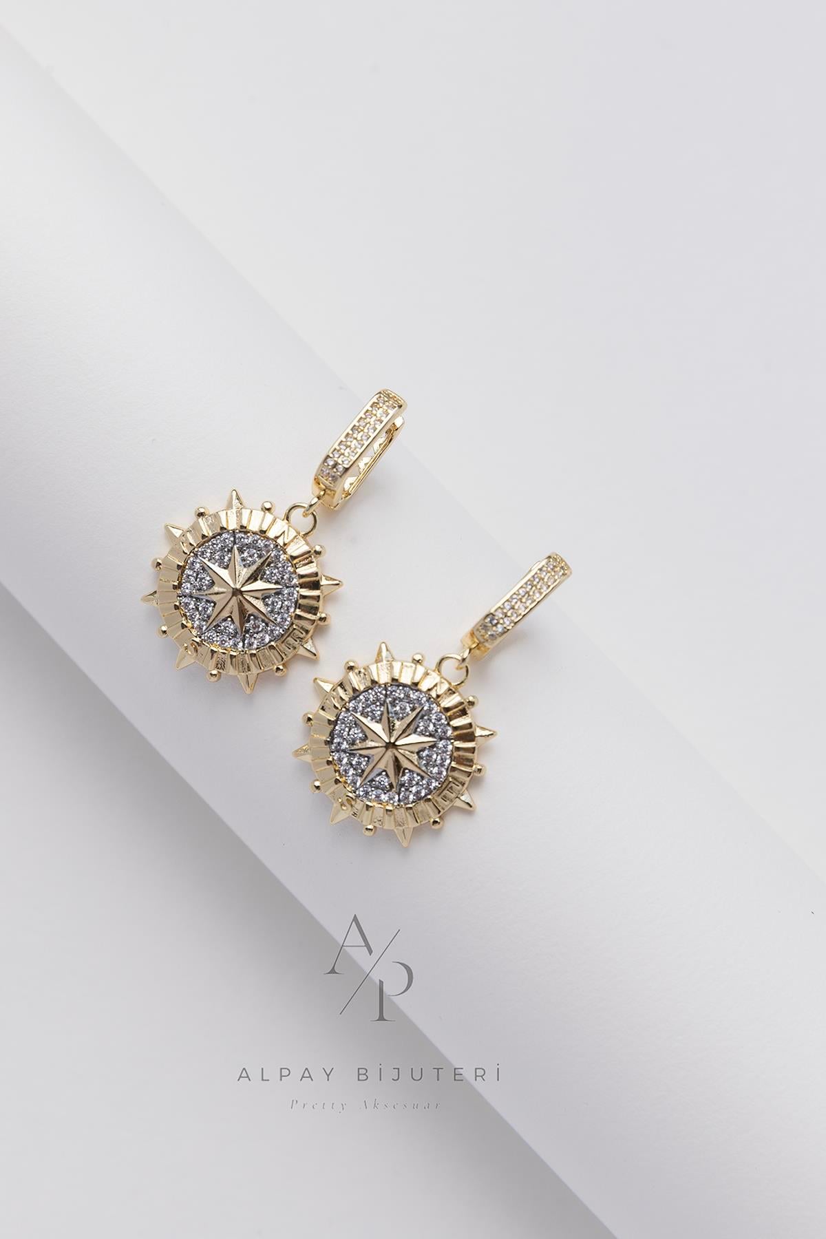 Zirkon Sallantılı Yıldız Küpe