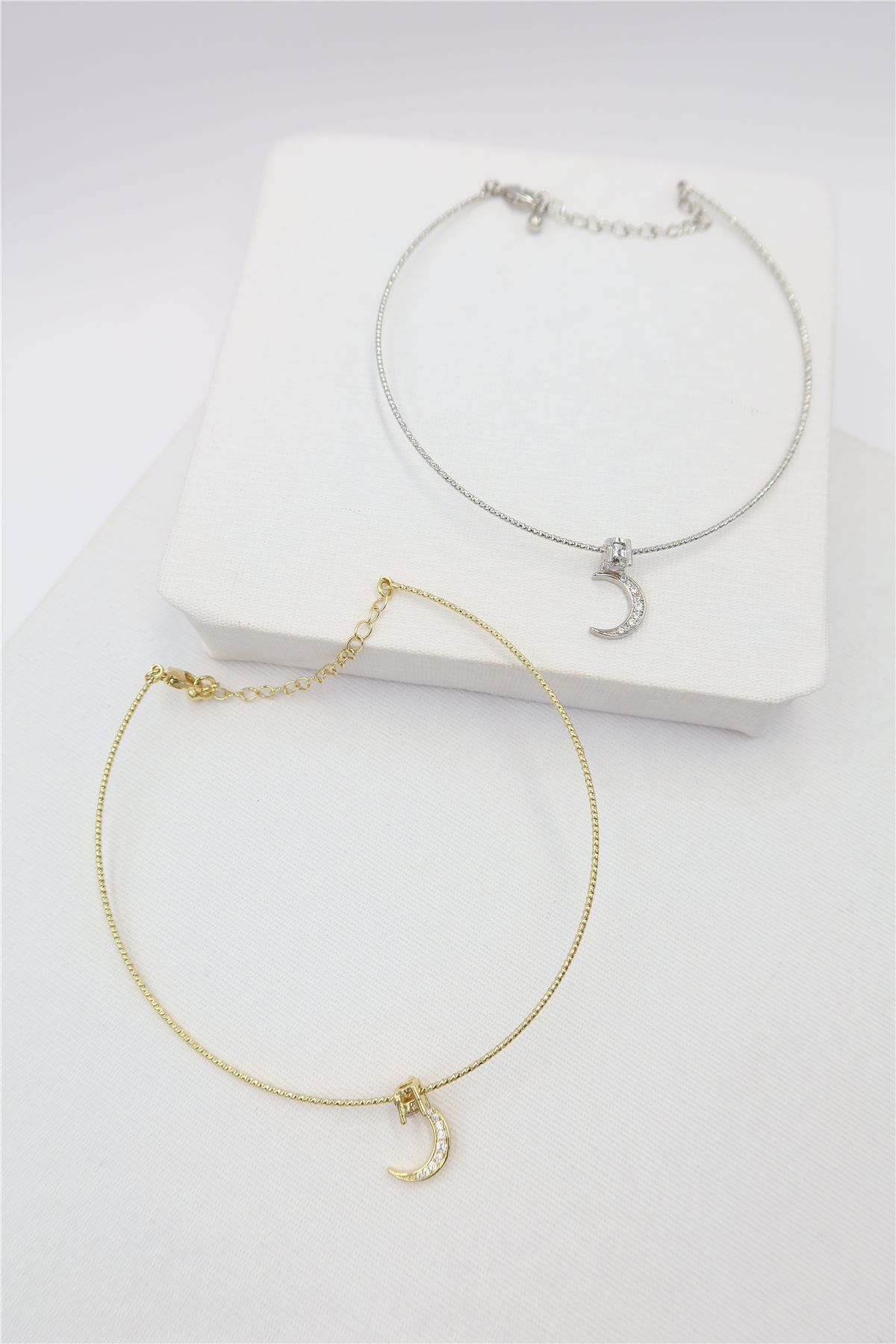 Charm Detaylı Çelik Misinalı Halhal