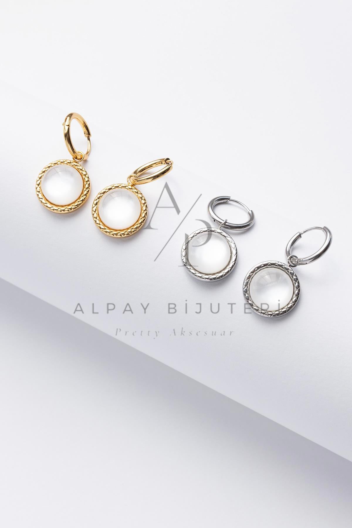 Şık Tasarım Küpe