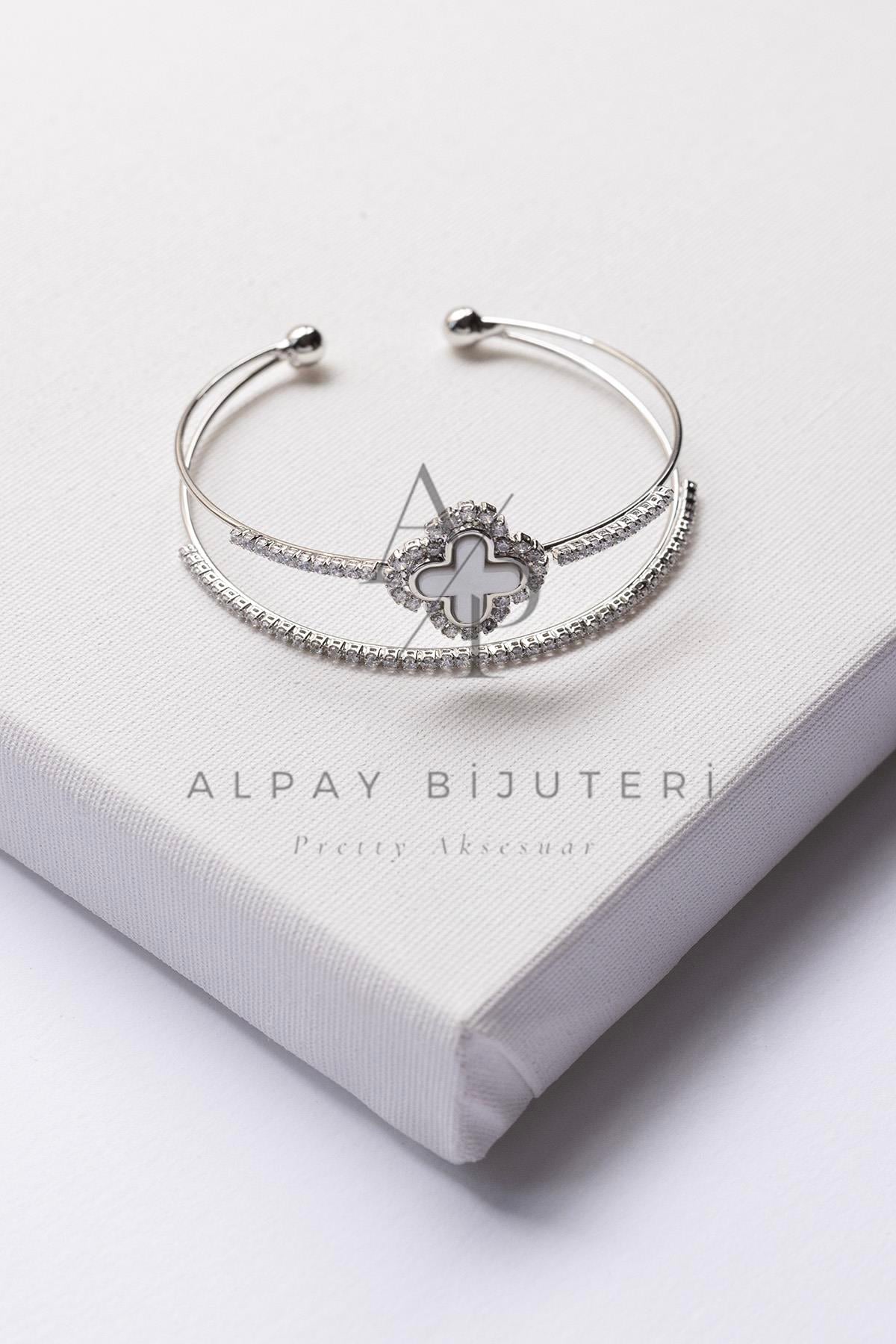 Şık Tasarım Kelepçe Bileklik