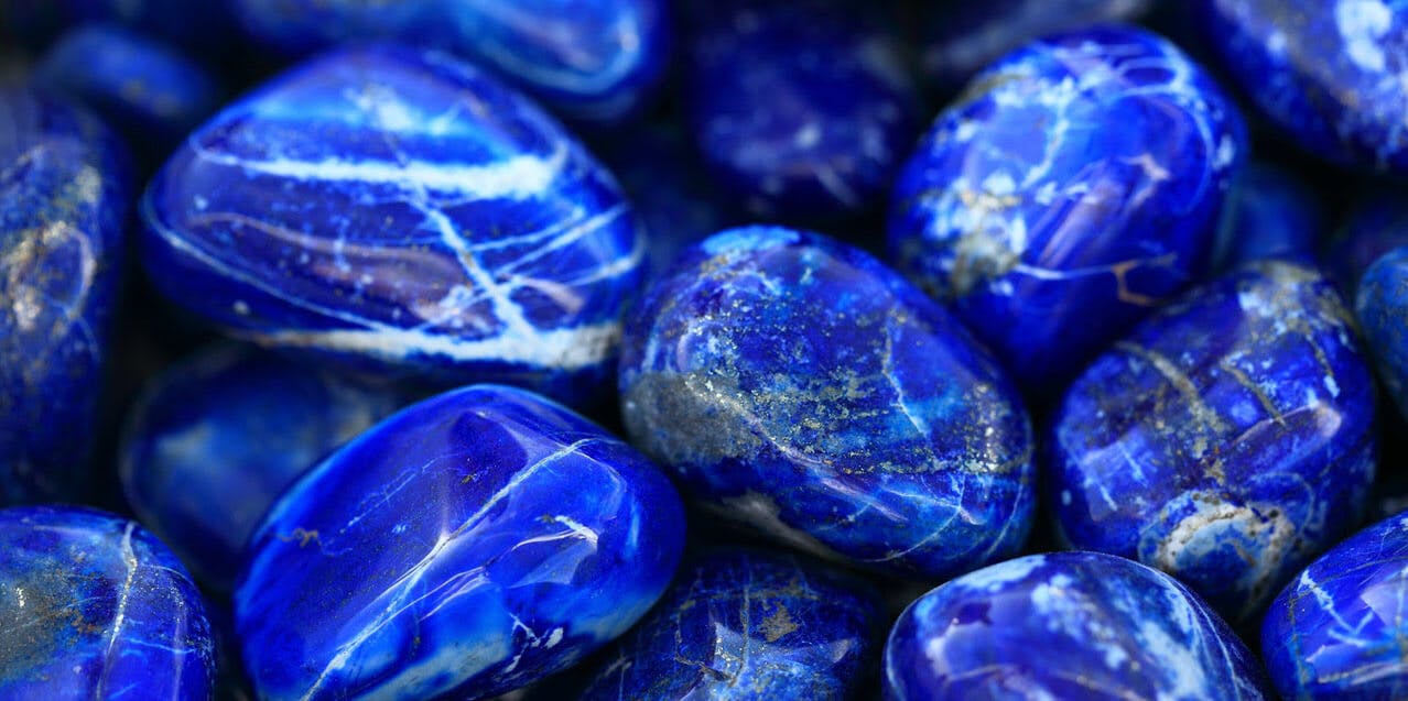 Lacivert Taş / Lapis Lazuli (Zihinsel Temizlik Taşı)