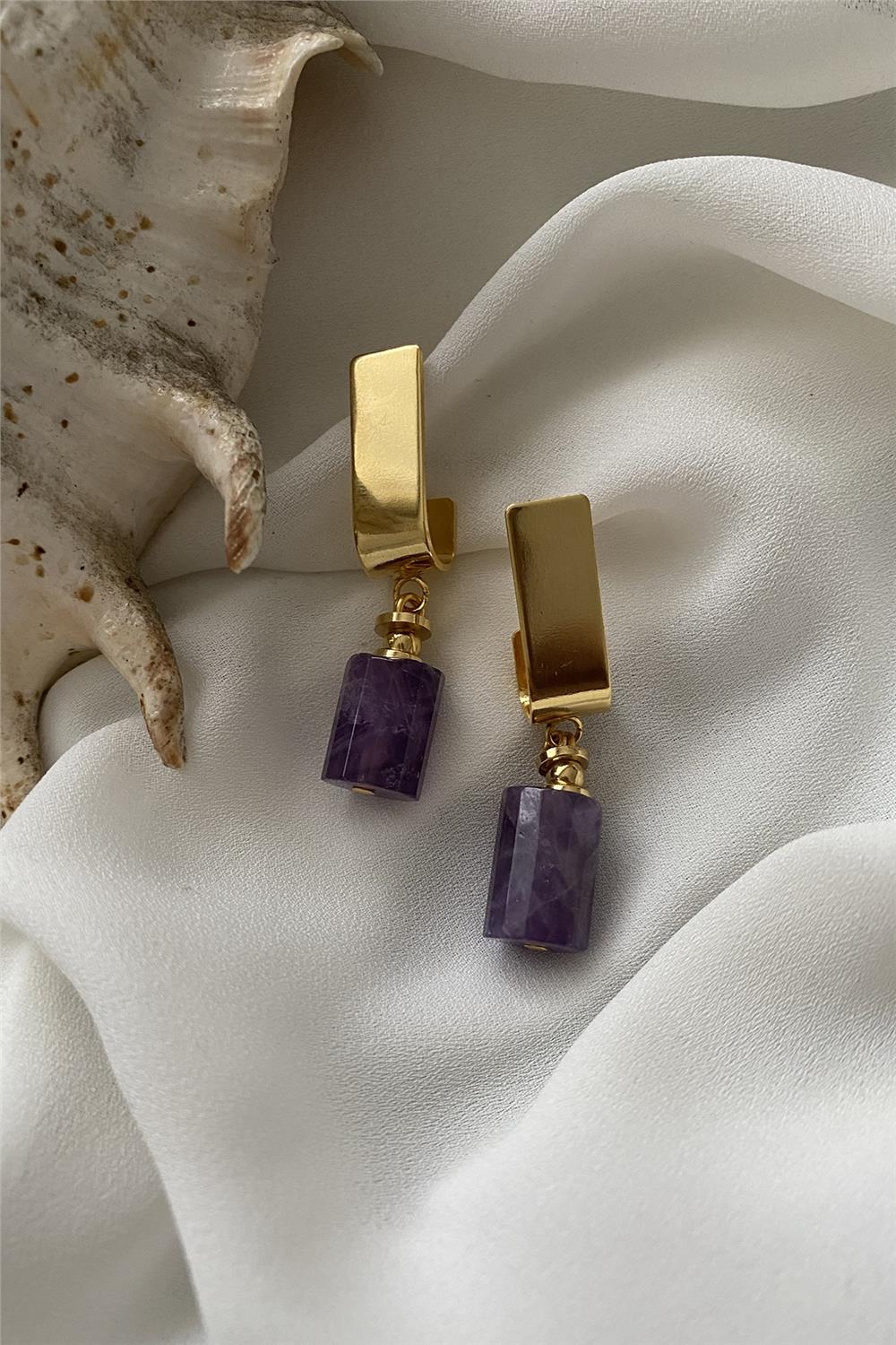 Amatis Taşı Tasarım Küpe