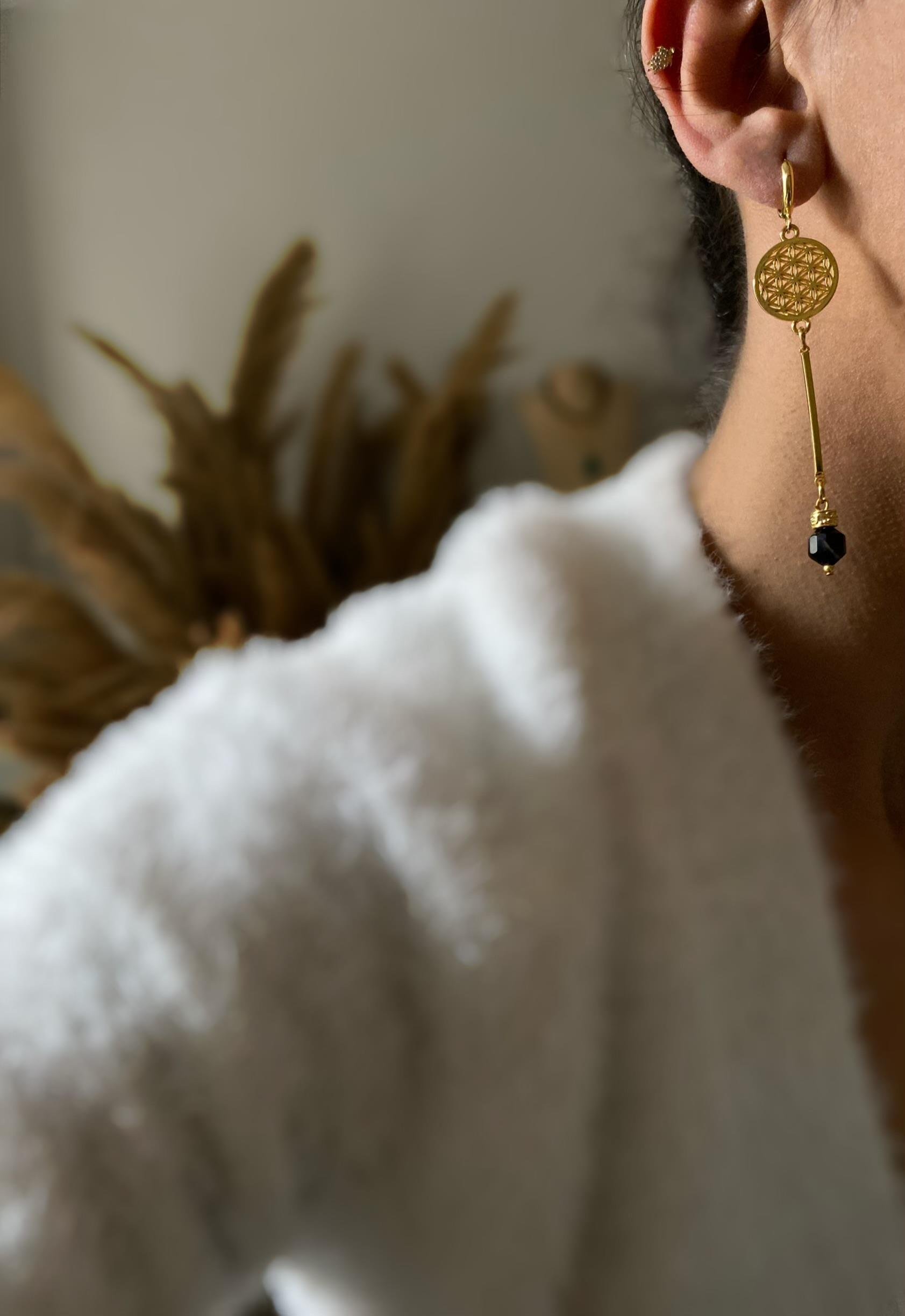 Yaşam Çiçeği Akik Taşı Küpe 