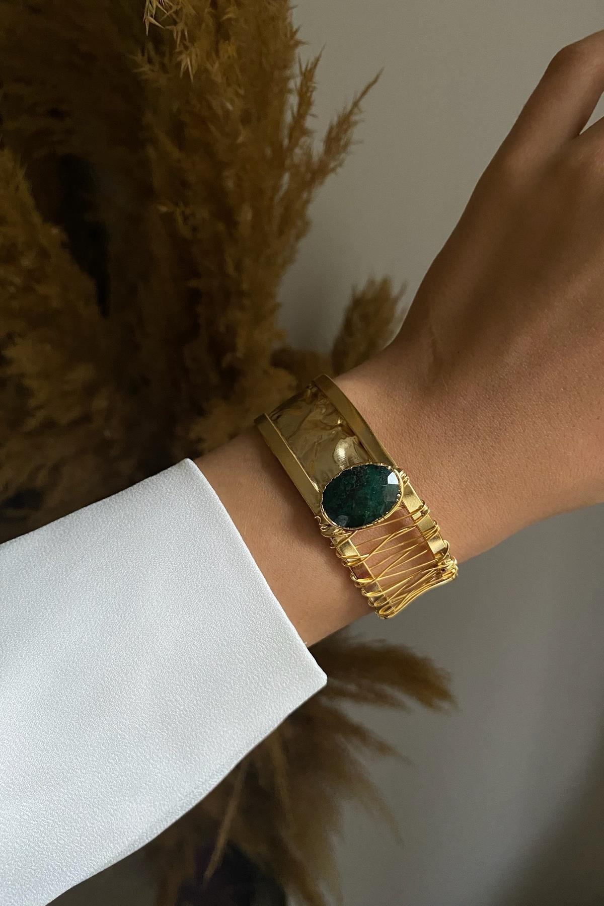 Zümrüt  Taşı Tasarım Kelepçe Bileklik