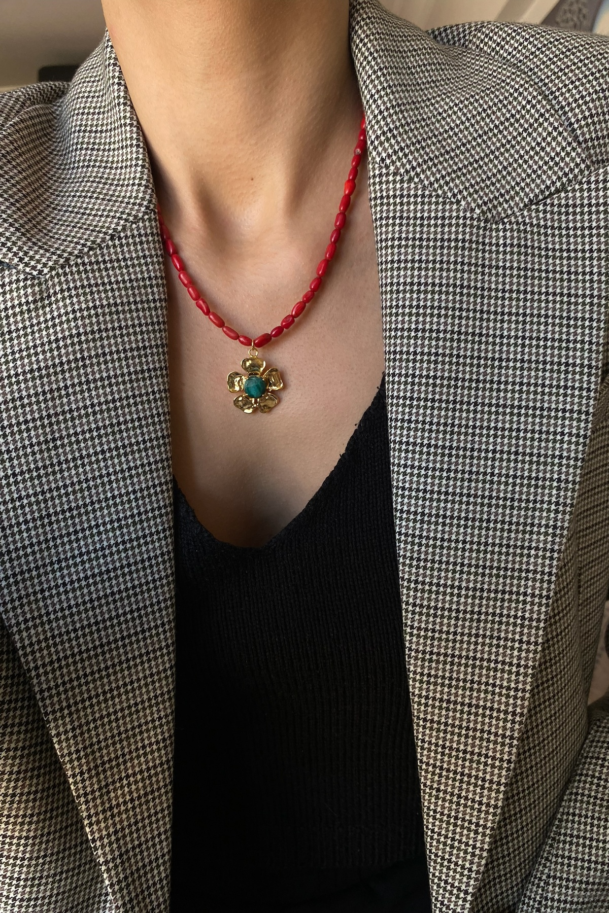 Zümrüt Uçlu  Mercan Taşı Tasarım Kolye