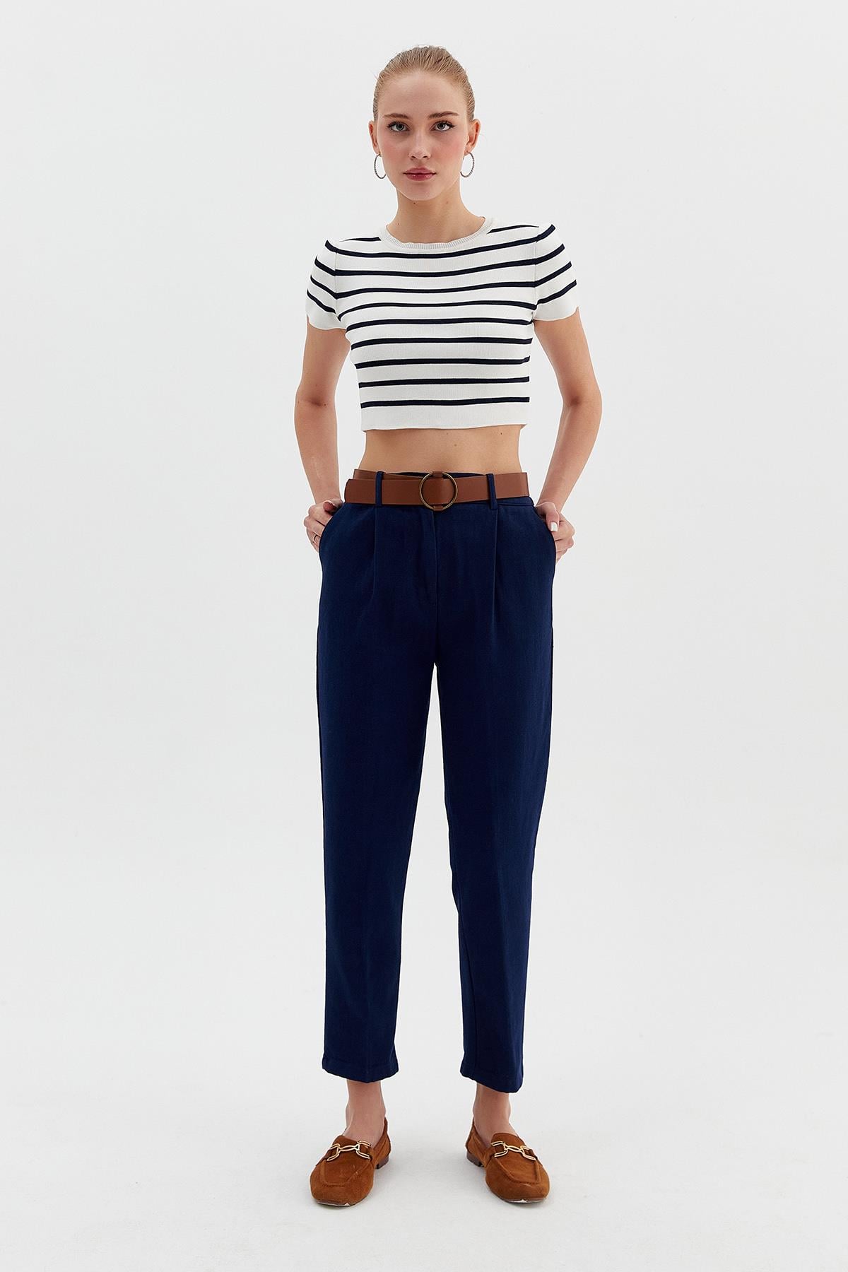 Beli Kemerli Gabardin Pantolon