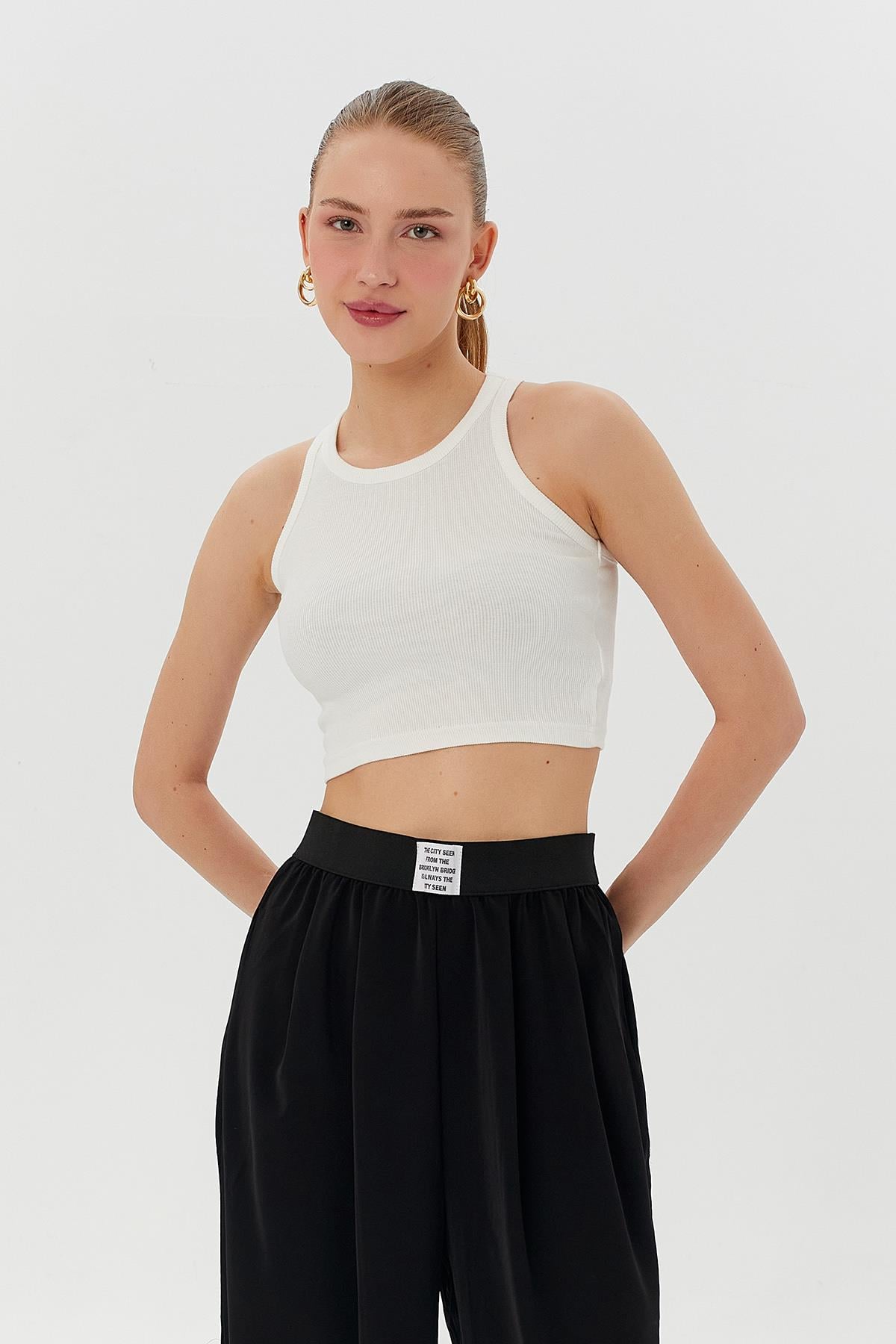 Bisiklet Yaka Fitilli Crop Atlet